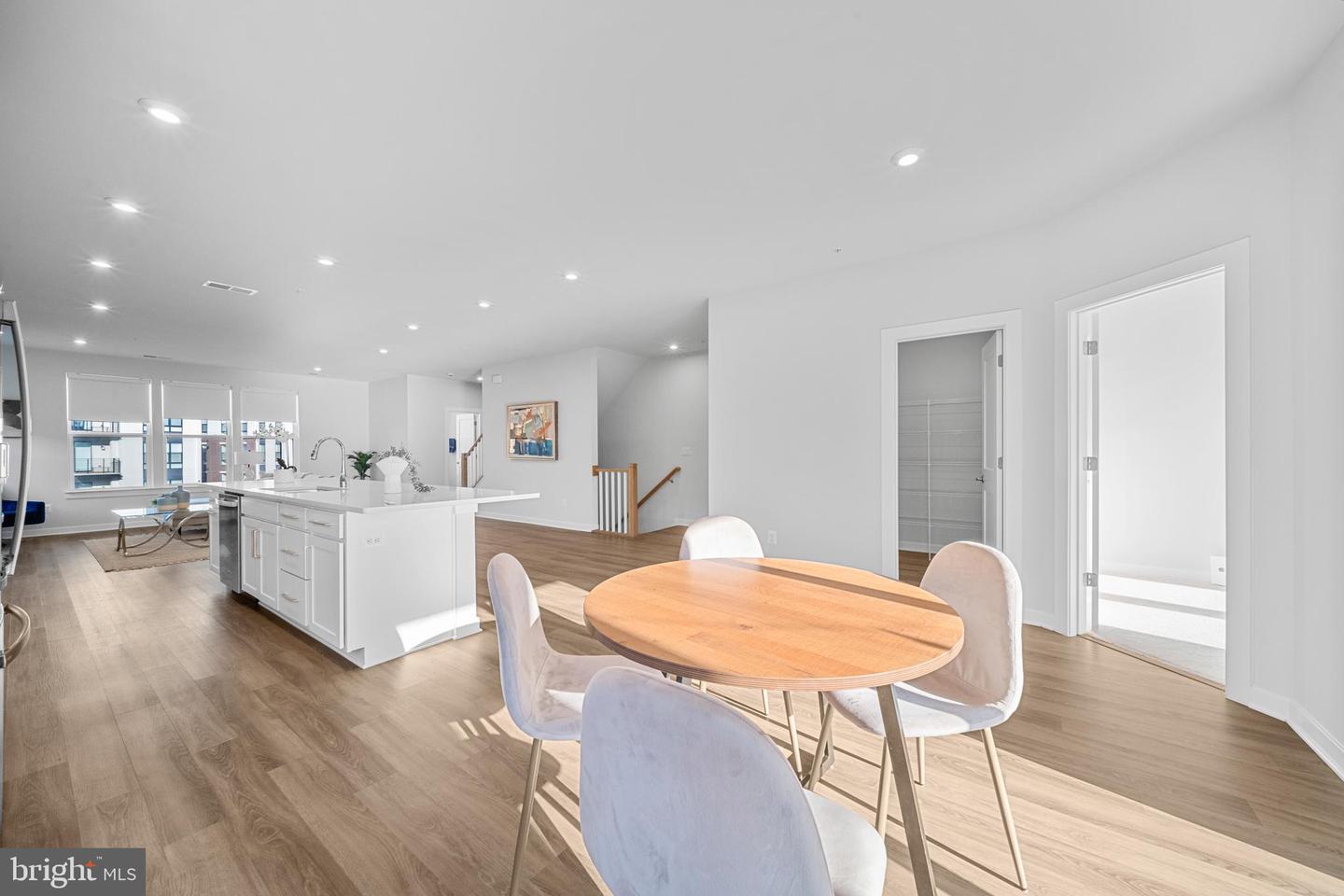 43730 TRANSIT SQ, ASHBURN, Virginia 20147, 3 Bedrooms Bedrooms, ,2 BathroomsBathrooms,Residential,For sale,43730 TRANSIT SQ,VALO2114390 MLS # VALO2114390