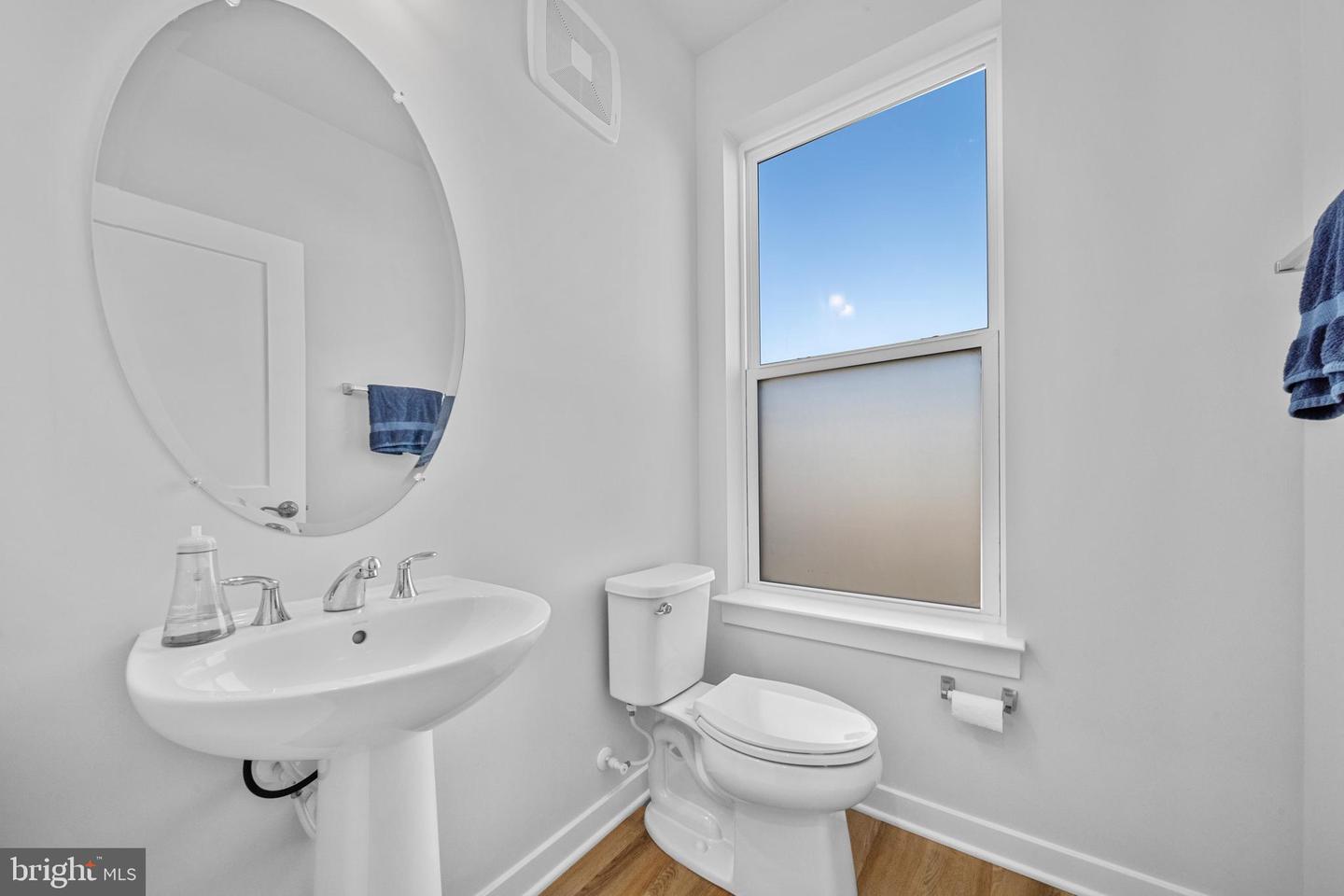 43730 TRANSIT SQ, ASHBURN, Virginia 20147, 3 Bedrooms Bedrooms, ,2 BathroomsBathrooms,Residential,For sale,43730 TRANSIT SQ,VALO2114390 MLS # VALO2114390