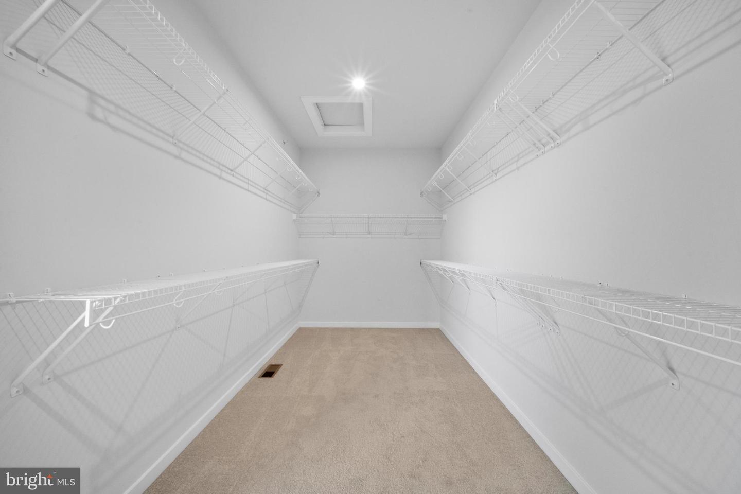 43730 TRANSIT SQ, ASHBURN, Virginia 20147, 3 Bedrooms Bedrooms, ,2 BathroomsBathrooms,Residential,For sale,43730 TRANSIT SQ,VALO2114390 MLS # VALO2114390