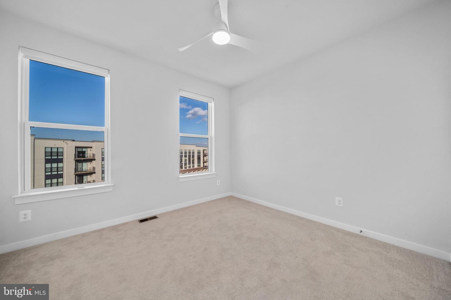 43730 TRANSIT SQ, ASHBURN, Virginia 20147, 3 Bedrooms Bedrooms, ,2 BathroomsBathrooms,Residential,For sale,43730 TRANSIT SQ,VALO2114390 MLS # VALO2114390