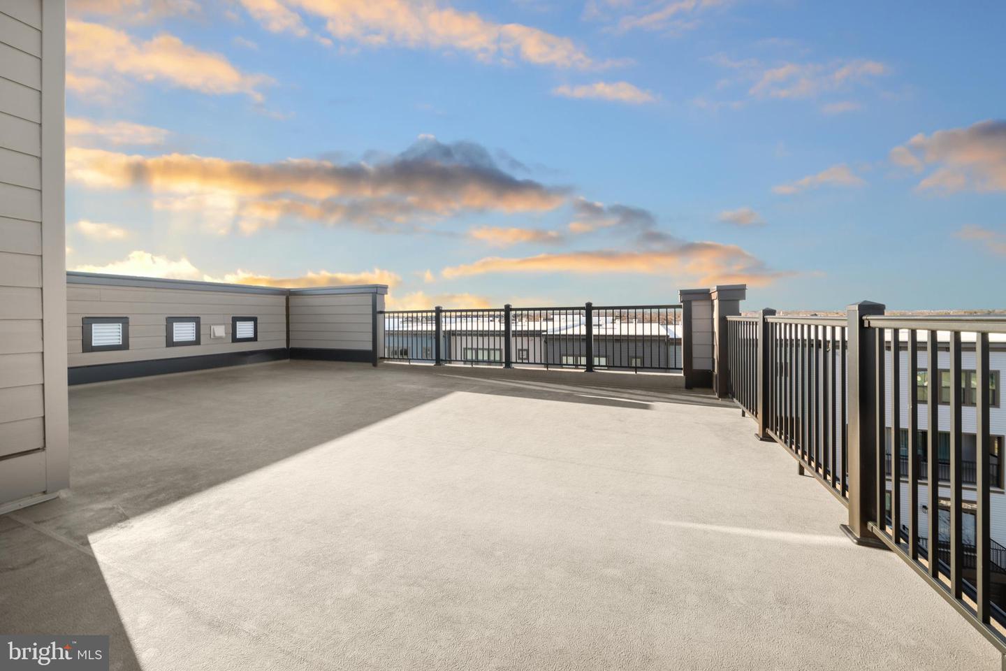 43730 TRANSIT SQ, ASHBURN, Virginia 20147, 3 Bedrooms Bedrooms, ,2 BathroomsBathrooms,Residential,For sale,43730 TRANSIT SQ,VALO2114390 MLS # VALO2114390