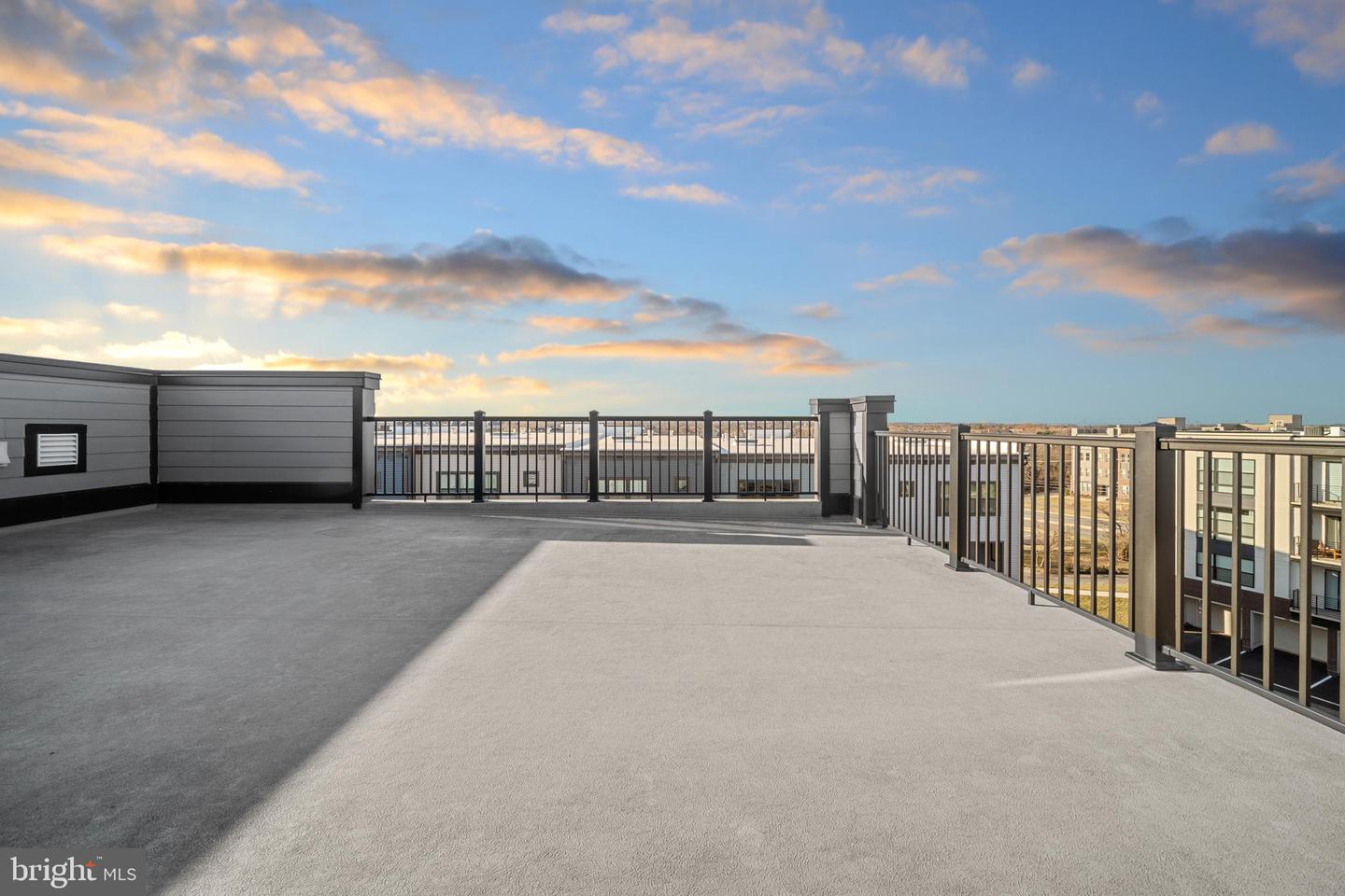 43730 TRANSIT SQ, ASHBURN, Virginia 20147, 3 Bedrooms Bedrooms, ,2 BathroomsBathrooms,Residential,For sale,43730 TRANSIT SQ,VALO2114390 MLS # VALO2114390