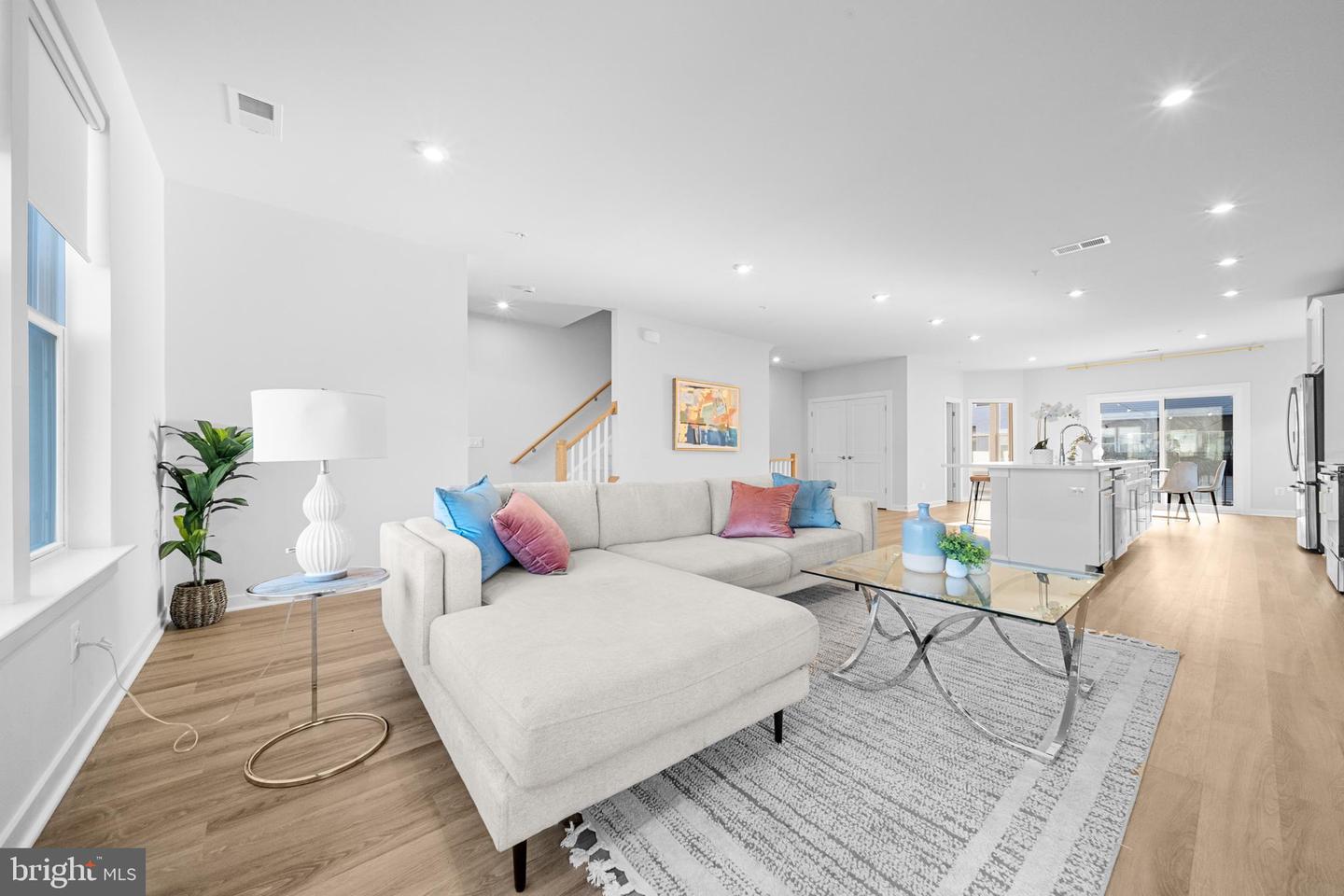 43730 TRANSIT SQ, ASHBURN, Virginia 20147, 3 Bedrooms Bedrooms, ,2 BathroomsBathrooms,Residential,For sale,43730 TRANSIT SQ,VALO2114390 MLS # VALO2114390