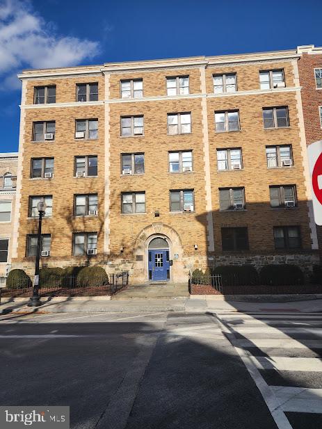 1457 PARK RD NW #404, WASHINGTON, District Of Columbia 20010, 1 Bedroom Bedrooms, ,1 BathroomBathrooms,Residential,For sale,1457 PARK RD NW #404,DCDC2242770 MLS # DCDC2242770