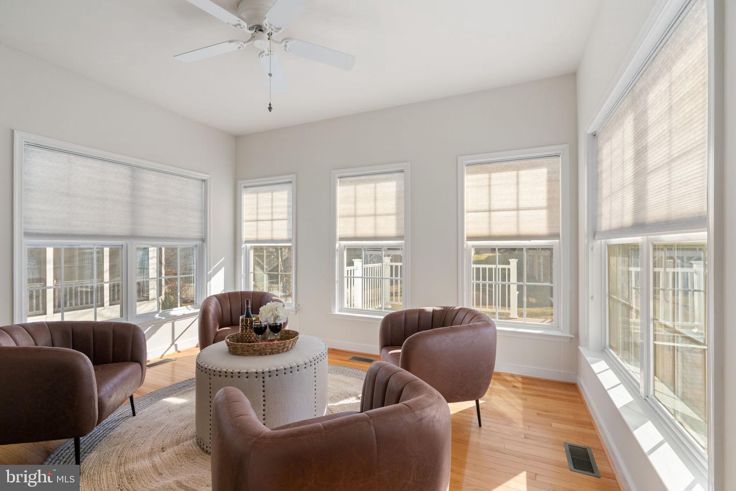 6029 CALUMET CT, GAINESVILLE, Virginia 20155, 2 Bedrooms Bedrooms, 6 Rooms Rooms,4 BathroomsBathrooms,Residential,For sale,6029 CALUMET CT,VAPW2111028 MLS # VAPW2111028