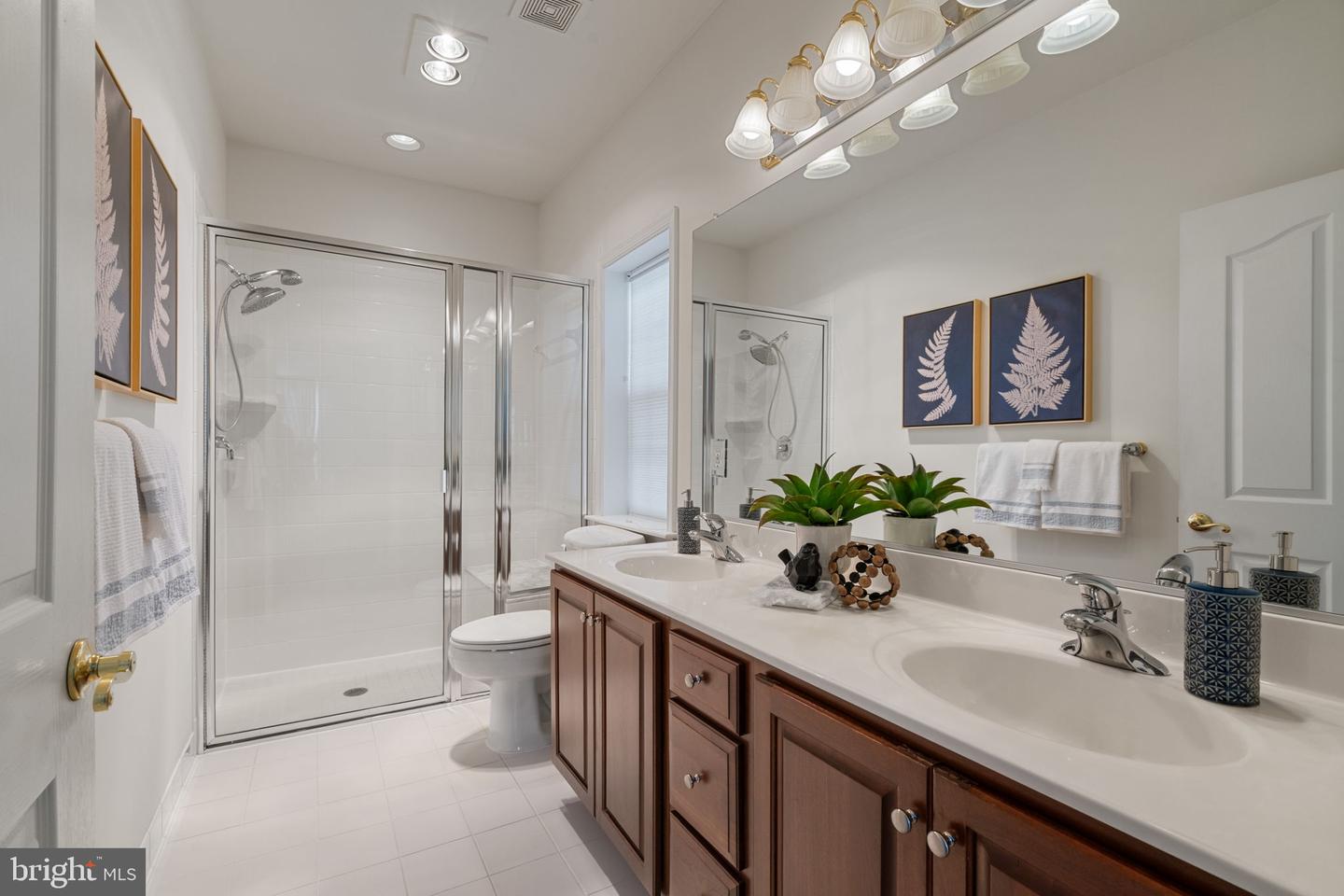 6029 CALUMET CT, GAINESVILLE, Virginia 20155, 2 Bedrooms Bedrooms, 6 Rooms Rooms,4 BathroomsBathrooms,Residential,For sale,6029 CALUMET CT,VAPW2111028 MLS # VAPW2111028