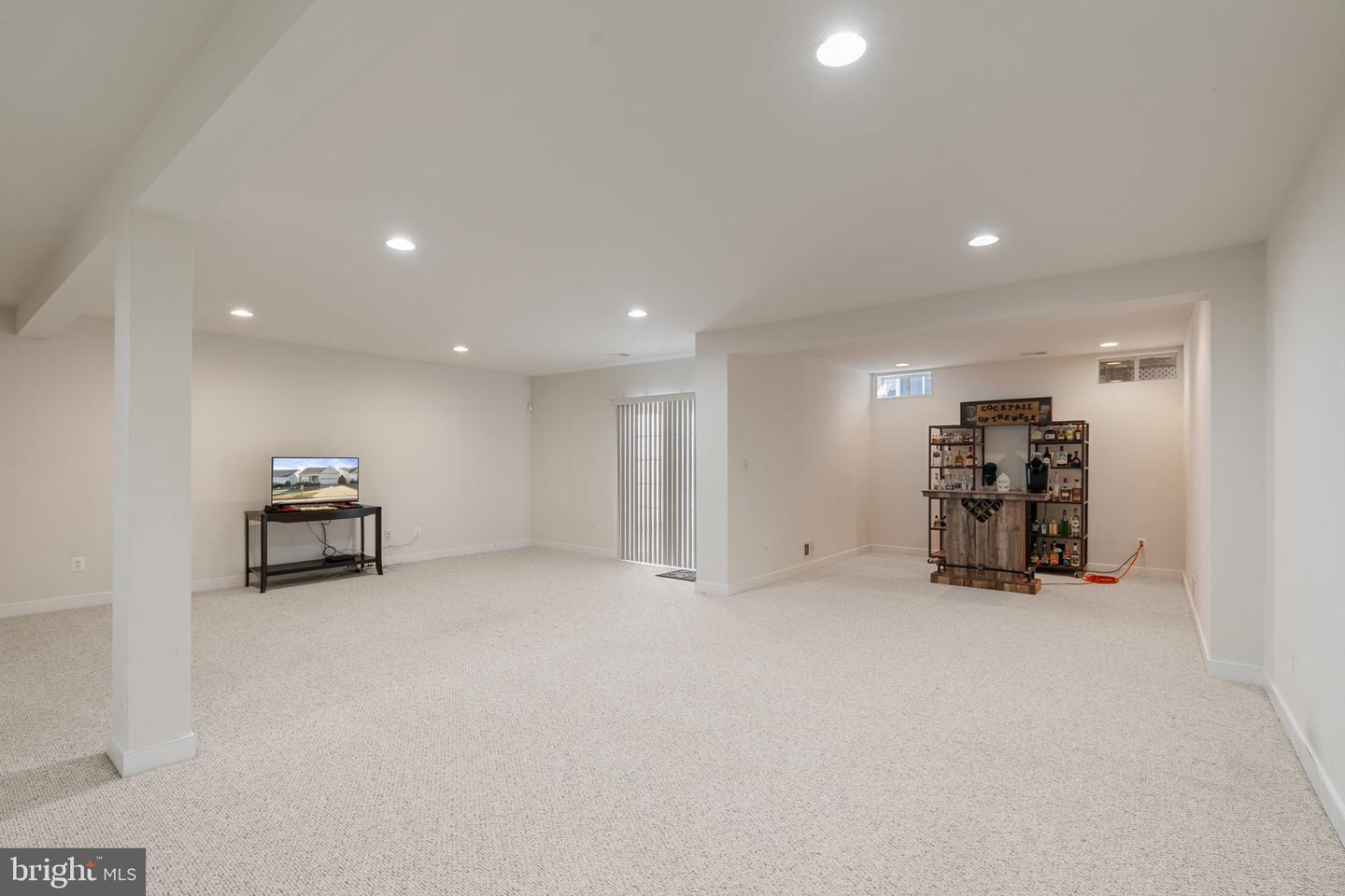 6029 CALUMET CT, GAINESVILLE, Virginia 20155, 2 Bedrooms Bedrooms, 6 Rooms Rooms,4 BathroomsBathrooms,Residential,For sale,6029 CALUMET CT,VAPW2111028 MLS # VAPW2111028