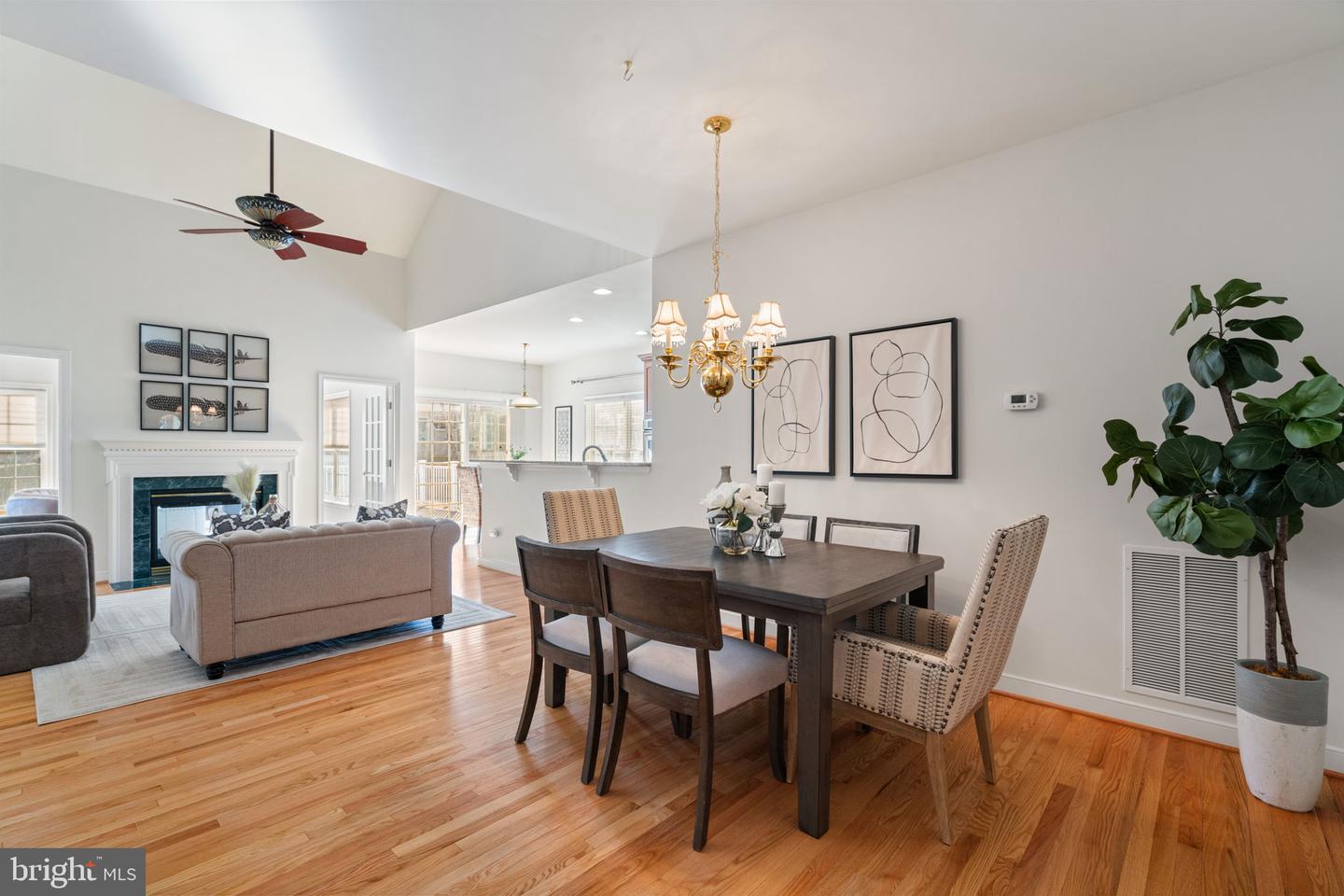 6029 CALUMET CT, GAINESVILLE, Virginia 20155, 2 Bedrooms Bedrooms, 6 Rooms Rooms,4 BathroomsBathrooms,Residential,For sale,6029 CALUMET CT,VAPW2111028 MLS # VAPW2111028