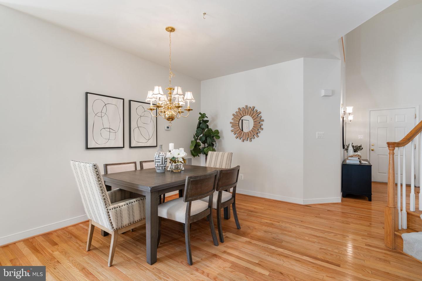 6029 CALUMET CT, GAINESVILLE, Virginia 20155, 2 Bedrooms Bedrooms, 6 Rooms Rooms,4 BathroomsBathrooms,Residential,For sale,6029 CALUMET CT,VAPW2111028 MLS # VAPW2111028