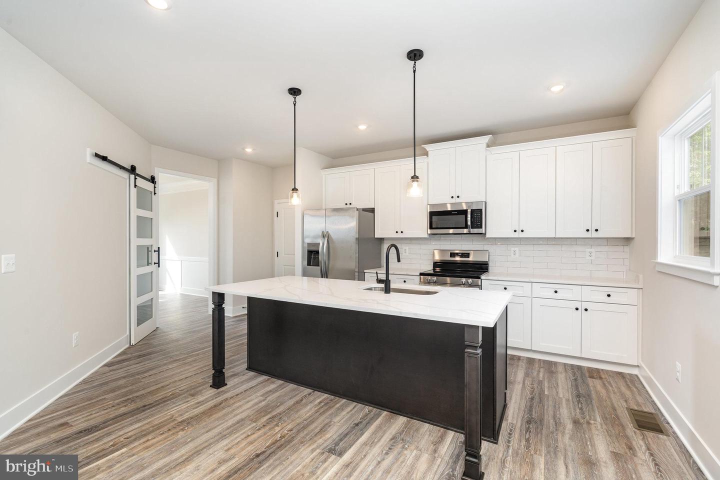 8217 RIVER RD, FREDERICKSBURG, Virginia 22407, 4 Bedrooms Bedrooms, ,2 BathroomsBathrooms,Residential,For sale,8217 RIVER RD,VASP2038788 MLS # VASP2038788