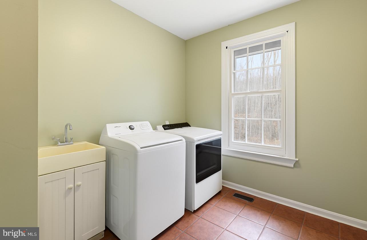 17006 BLACK OAK DR, BRANDY STATION, Virginia 22714, 6 Bedrooms Bedrooms, ,3 BathroomsBathrooms,Residential,For sale,17006 BLACK OAK DR,VACU2012516 MLS # VACU2012516