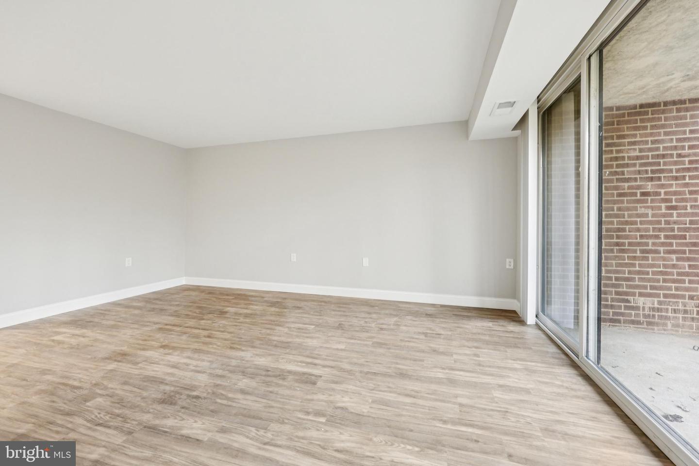 1410 NORTHGATE SQ #10/1A, RESTON, Virginia 20190, 1 Bedroom Bedrooms, ,1 BathroomBathrooms,Residential,For sale,1410 NORTHGATE SQ #10/1A,VAFX2287058 MLS # VAFX2287058