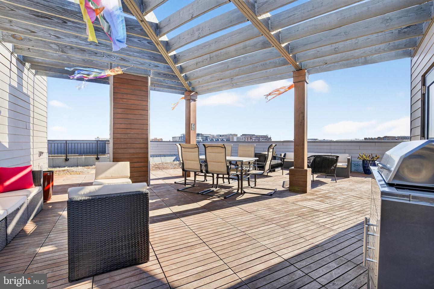 1550 11TH ST NW #407, WASHINGTON, District Of Columbia 20001, 3 Bedrooms Bedrooms, ,1 BathroomBathrooms,Residential,For sale,1550 11TH ST NW #407,DCDC2242838 MLS # DCDC2242838