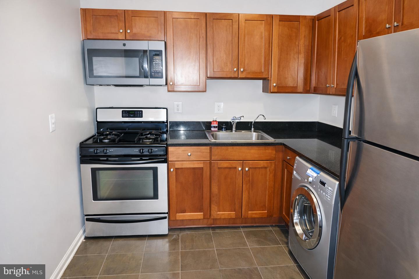 3101 NAYLOR RD SE #304, WASHINGTON, District Of Columbia 20020, 1 Bedroom Bedrooms, 2 Rooms Rooms,1 BathroomBathrooms,Residential,For sale,3101 NAYLOR RD SE #304,DCDC2242850 MLS # DCDC2242850