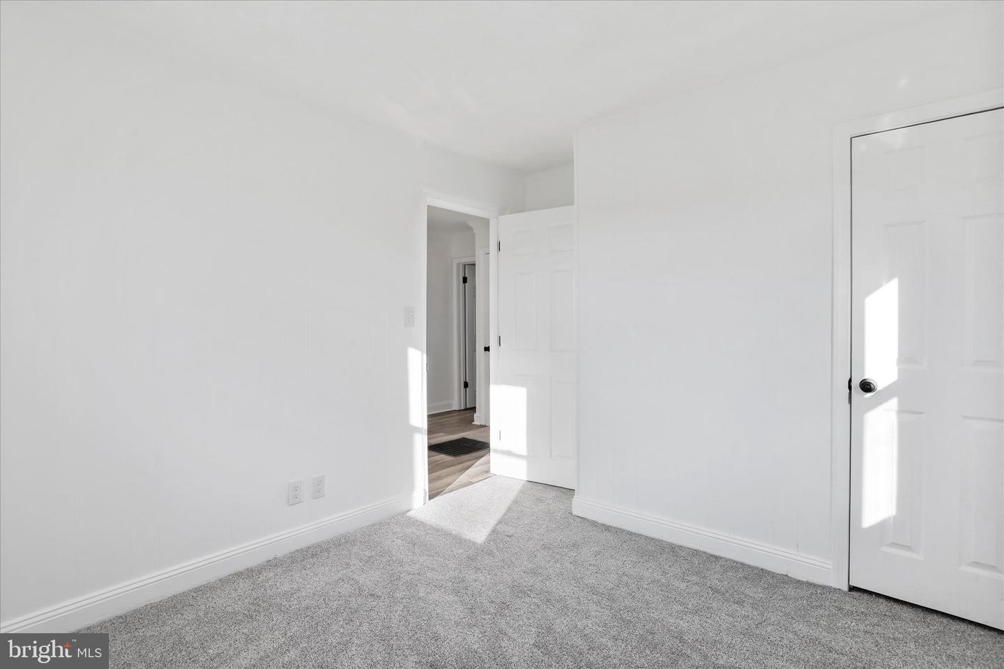 365 W 9TH ST, FRONT ROYAL, Virginia 22630, 3 Bedrooms Bedrooms, 9 Rooms Rooms,3 BathroomsBathrooms,Residential,For sale,365 W 9TH ST,VAWR2013206 MLS # VAWR2013206