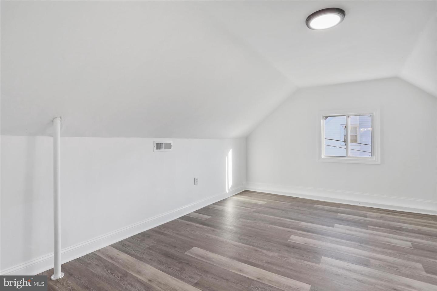 365 W 9TH ST, FRONT ROYAL, Virginia 22630, 3 Bedrooms Bedrooms, 9 Rooms Rooms,3 BathroomsBathrooms,Residential,For sale,365 W 9TH ST,VAWR2013206 MLS # VAWR2013206