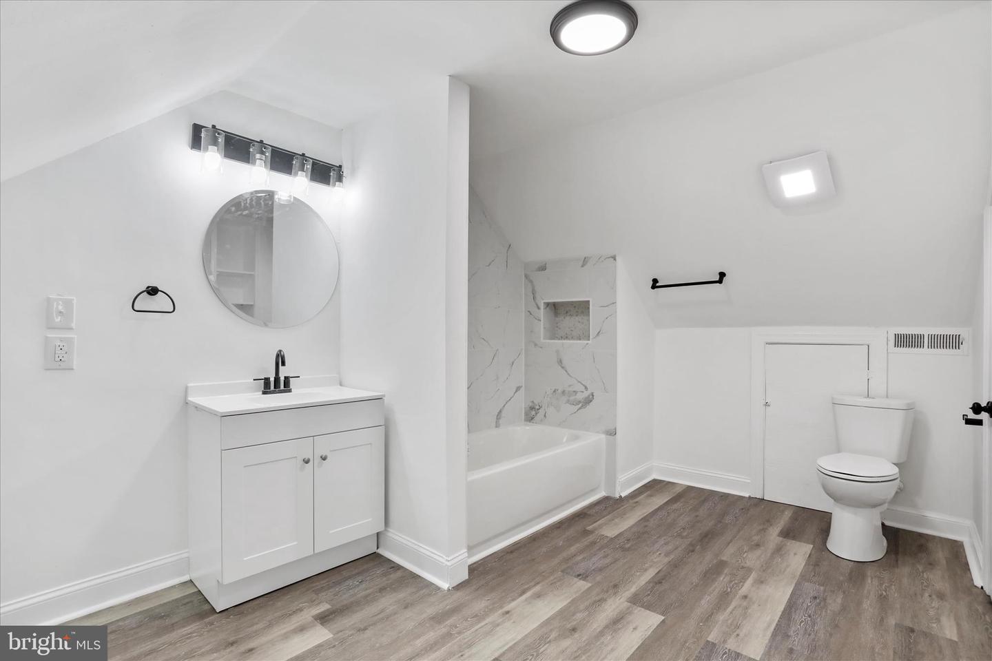 365 W 9TH ST, FRONT ROYAL, Virginia 22630, 3 Bedrooms Bedrooms, 9 Rooms Rooms,3 BathroomsBathrooms,Residential,For sale,365 W 9TH ST,VAWR2013206 MLS # VAWR2013206