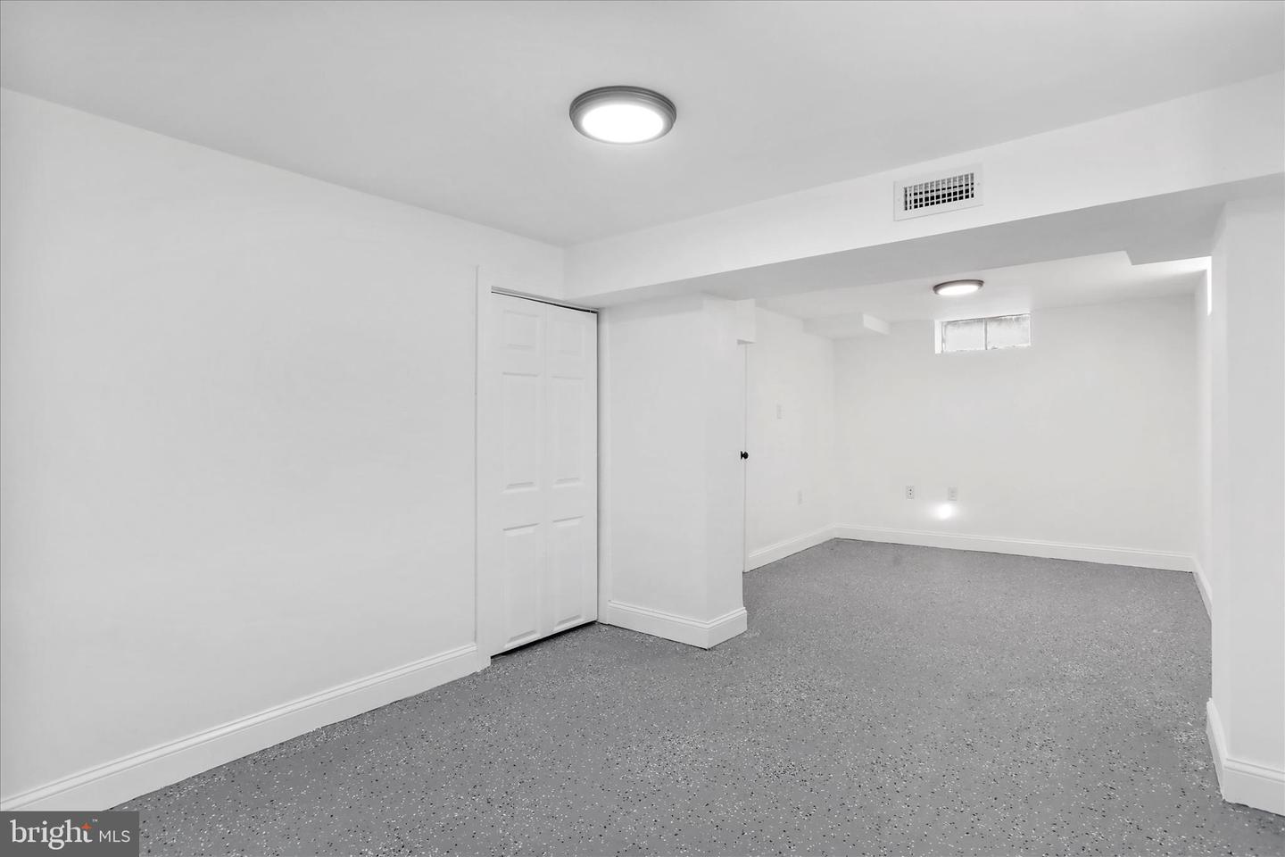 365 W 9TH ST, FRONT ROYAL, Virginia 22630, 3 Bedrooms Bedrooms, 9 Rooms Rooms,3 BathroomsBathrooms,Residential,For sale,365 W 9TH ST,VAWR2013206 MLS # VAWR2013206