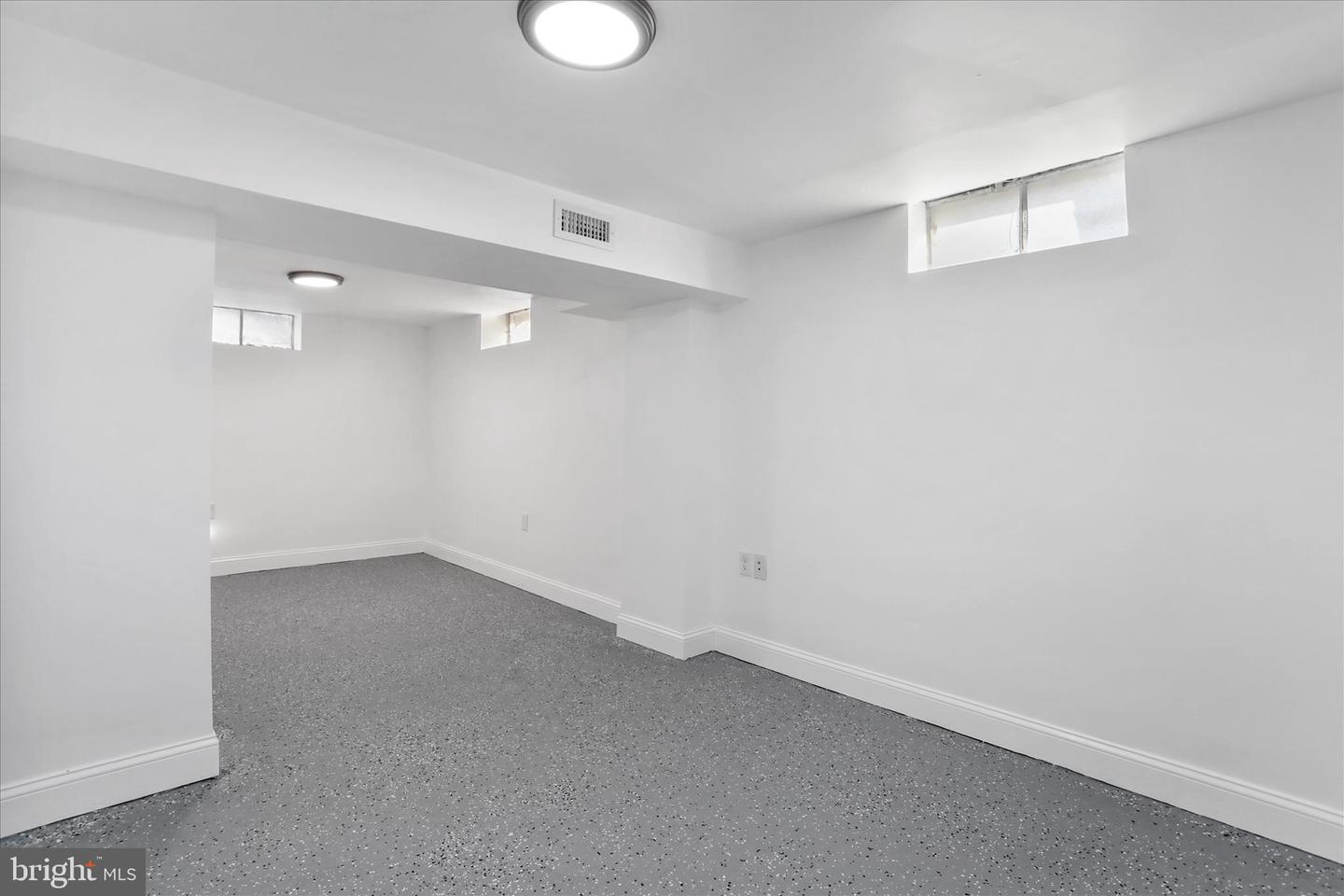 365 W 9TH ST, FRONT ROYAL, Virginia 22630, 3 Bedrooms Bedrooms, 9 Rooms Rooms,3 BathroomsBathrooms,Residential,For sale,365 W 9TH ST,VAWR2013206 MLS # VAWR2013206