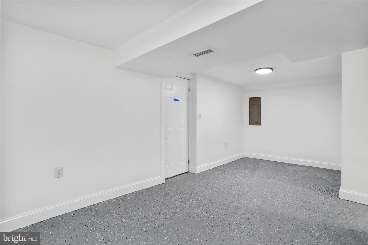 365 W 9TH ST, FRONT ROYAL, Virginia 22630, 3 Bedrooms Bedrooms, 9 Rooms Rooms,3 BathroomsBathrooms,Residential,For sale,365 W 9TH ST,VAWR2013206 MLS # VAWR2013206