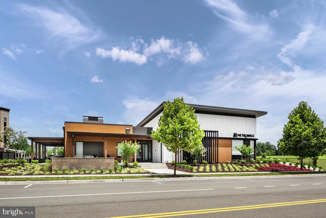 43431 MONROE CREST TER, ASHBURN, Virginia 20148, 3 Bedrooms Bedrooms, ,2 BathroomsBathrooms,Residential,For sale,43431 MONROE CREST TER,VALO2114436 MLS # VALO2114436