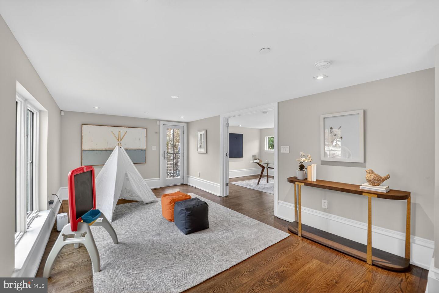 4964 ESKRIDGE TER NW, WASHINGTON, District Of Columbia 20016, 9 Bedrooms Bedrooms, ,7 BathroomsBathrooms,Residential,For sale,4964 ESKRIDGE TER NW,DCDC2209950 MLS # DCDC2209950 4964 ESKRIDGE TER NW, WASHINGTON, District Of Columbia 20016, 9 Bedrooms Bedrooms, ,7 BathroomsBathrooms,Residential,For sale,4964 ESKRIDGE TER NW,DCDC2209950 MLS # DCDC2209950