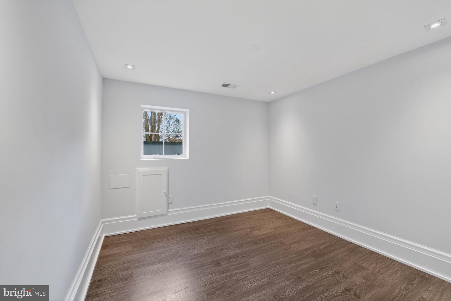 4964 ESKRIDGE TER NW, WASHINGTON, District Of Columbia 20016, 9 Bedrooms Bedrooms, ,7 BathroomsBathrooms,Residential,For sale,4964 ESKRIDGE TER NW,DCDC2209950 MLS # DCDC2209950 4964 ESKRIDGE TER NW, WASHINGTON, District Of Columbia 20016, 9 Bedrooms Bedrooms, ,7 BathroomsBathrooms,Residential,For sale,4964 ESKRIDGE TER NW,DCDC2209950 MLS # DCDC2209950