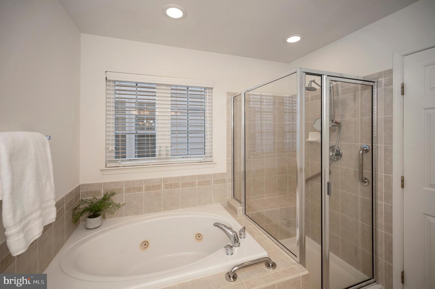 9709 BIG BETHEL RD, FREDERICKSBURG, Virginia 22407, 5 Bedrooms Bedrooms, ,3 BathroomsBathrooms,Residential,For sale,9709 BIG BETHEL RD,VASP2035054 MLS # VASP2035054