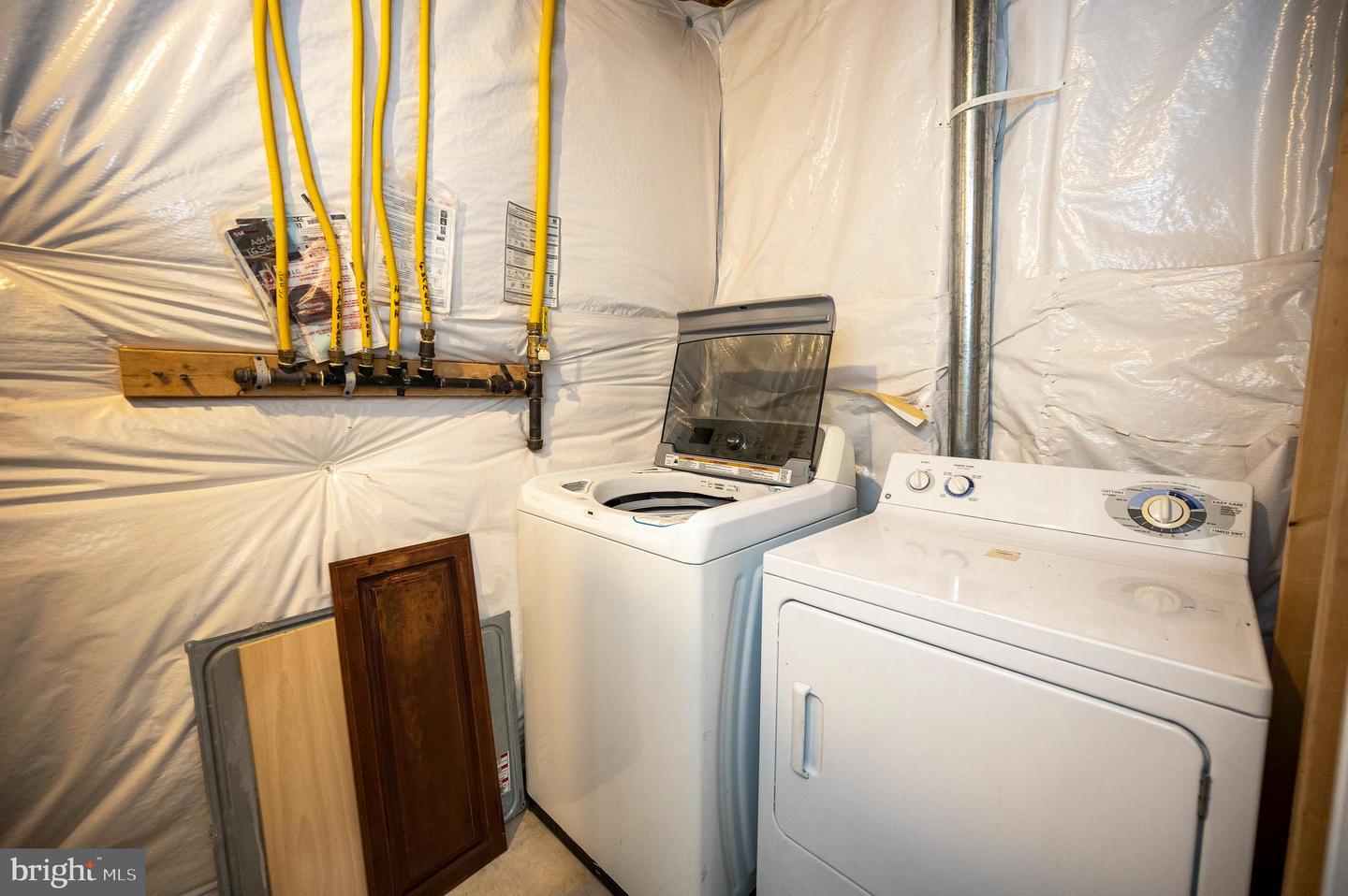 60 SNAPDRAGON DR, STAFFORD, Virginia 22556, 6 Bedrooms Bedrooms, ,5 BathroomsBathrooms,Residential,For sale,60 SNAPDRAGON DR,VAST2042424 MLS # VAST2042424