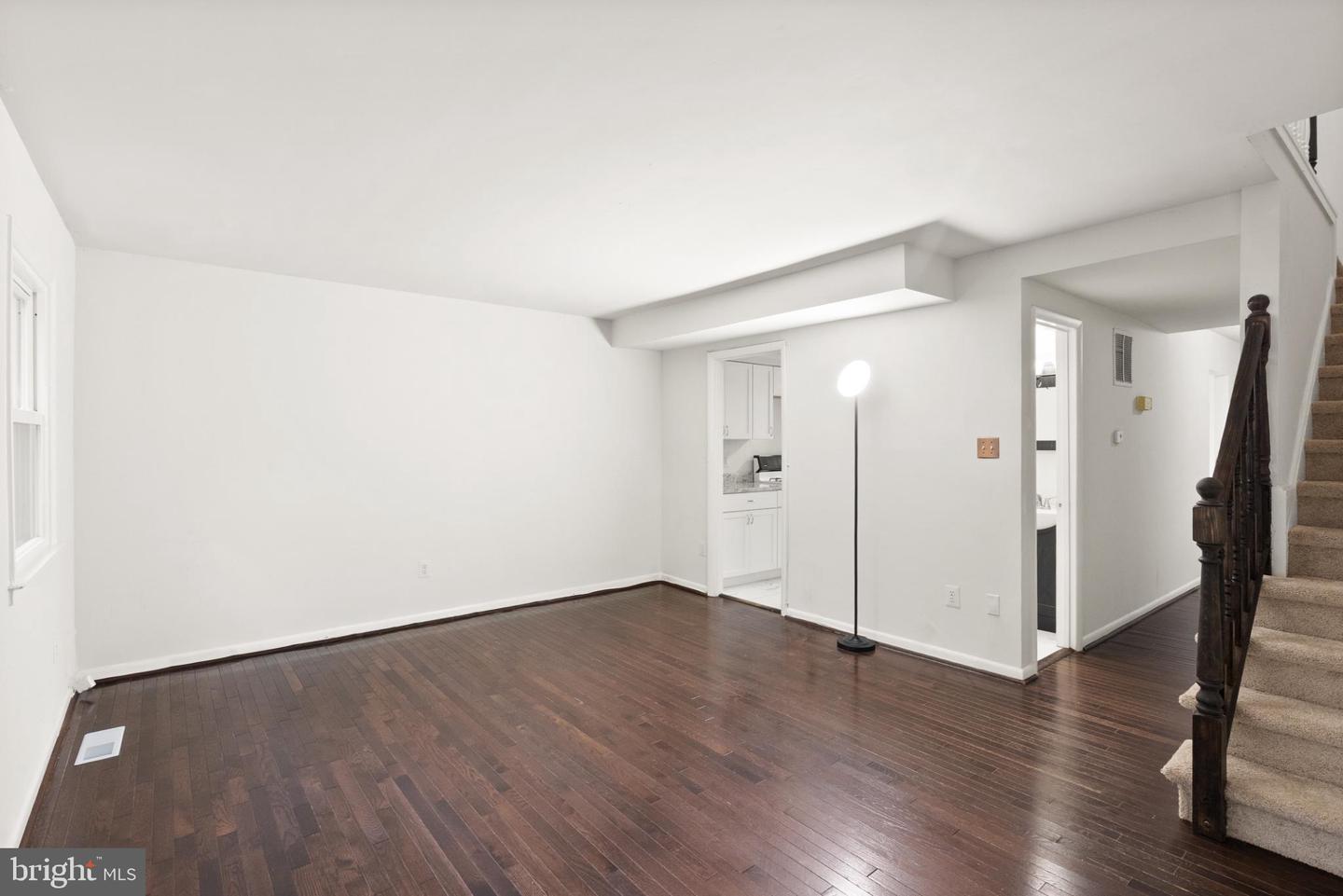 4332 EILEEN CT, WOODBRIDGE, Virginia 22193, 3 Bedrooms Bedrooms, 12 Rooms Rooms,2 BathroomsBathrooms,Residential,For sale,4332 EILEEN CT,VAPW2103334 MLS # VAPW2103334