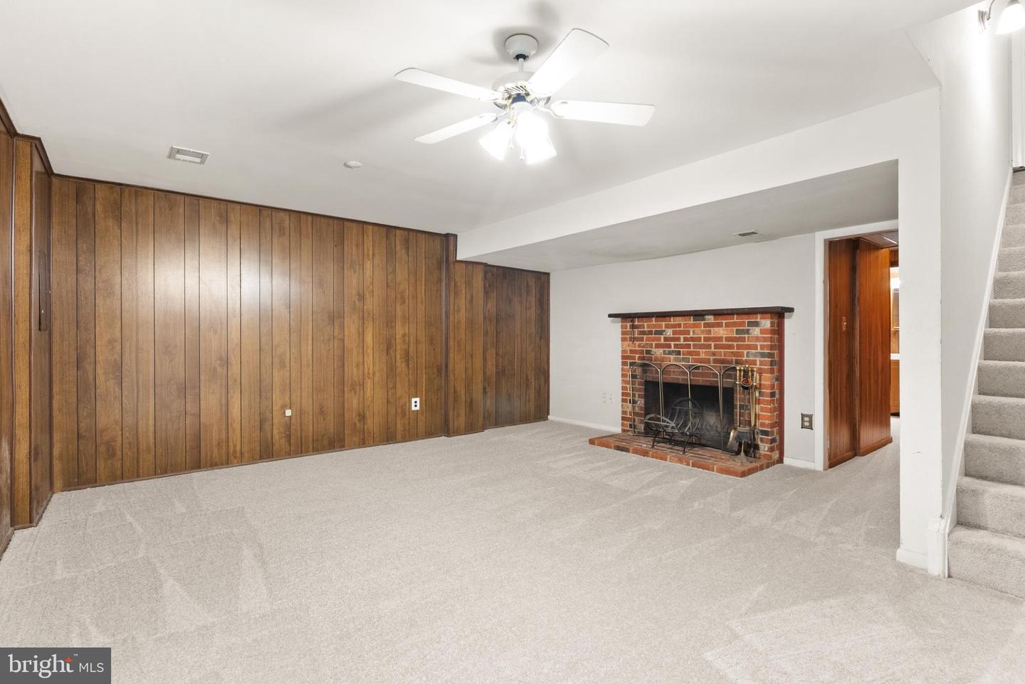 4332 EILEEN CT, WOODBRIDGE, Virginia 22193, 3 Bedrooms Bedrooms, 12 Rooms Rooms,2 BathroomsBathrooms,Residential,For sale,4332 EILEEN CT,VAPW2103334 MLS # VAPW2103334