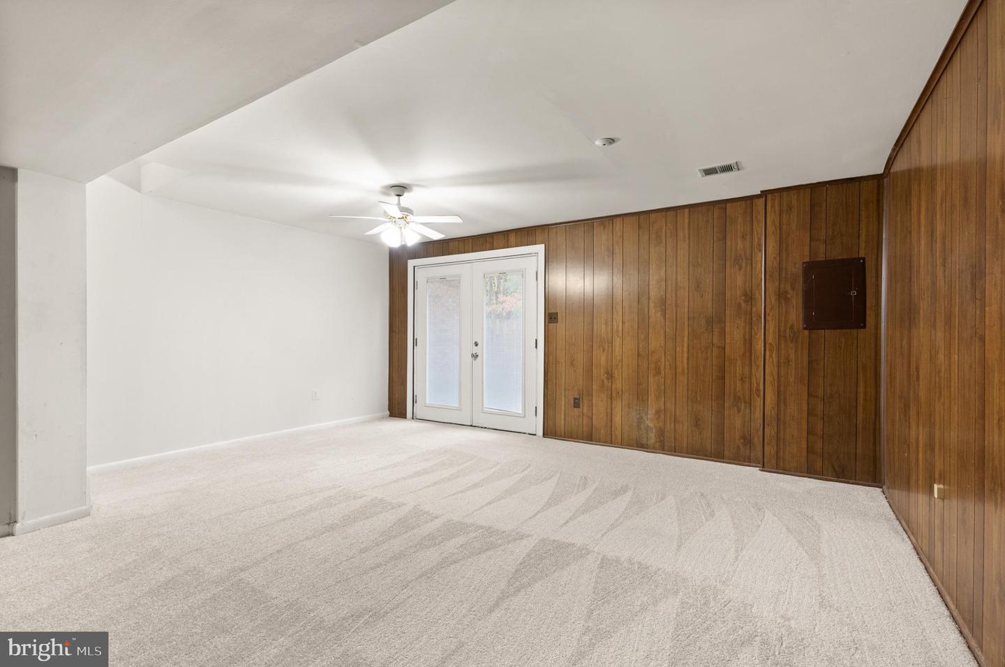 4332 EILEEN CT, WOODBRIDGE, Virginia 22193, 3 Bedrooms Bedrooms, 12 Rooms Rooms,2 BathroomsBathrooms,Residential,For sale,4332 EILEEN CT,VAPW2103334 MLS # VAPW2103334