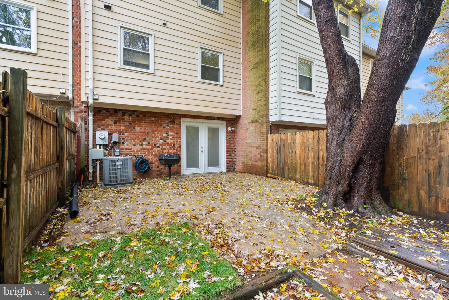 4332 EILEEN CT, WOODBRIDGE, Virginia 22193, 3 Bedrooms Bedrooms, 12 Rooms Rooms,2 BathroomsBathrooms,Residential,For sale,4332 EILEEN CT,VAPW2103334 MLS # VAPW2103334