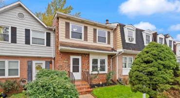 4332 EILEEN CT, WOODBRIDGE, Virginia 22193, 3 Bedrooms Bedrooms, 12 Rooms Rooms,2 BathroomsBathrooms,Residential,For sale,4332 EILEEN CT,VAPW2103334 MLS # VAPW2103334