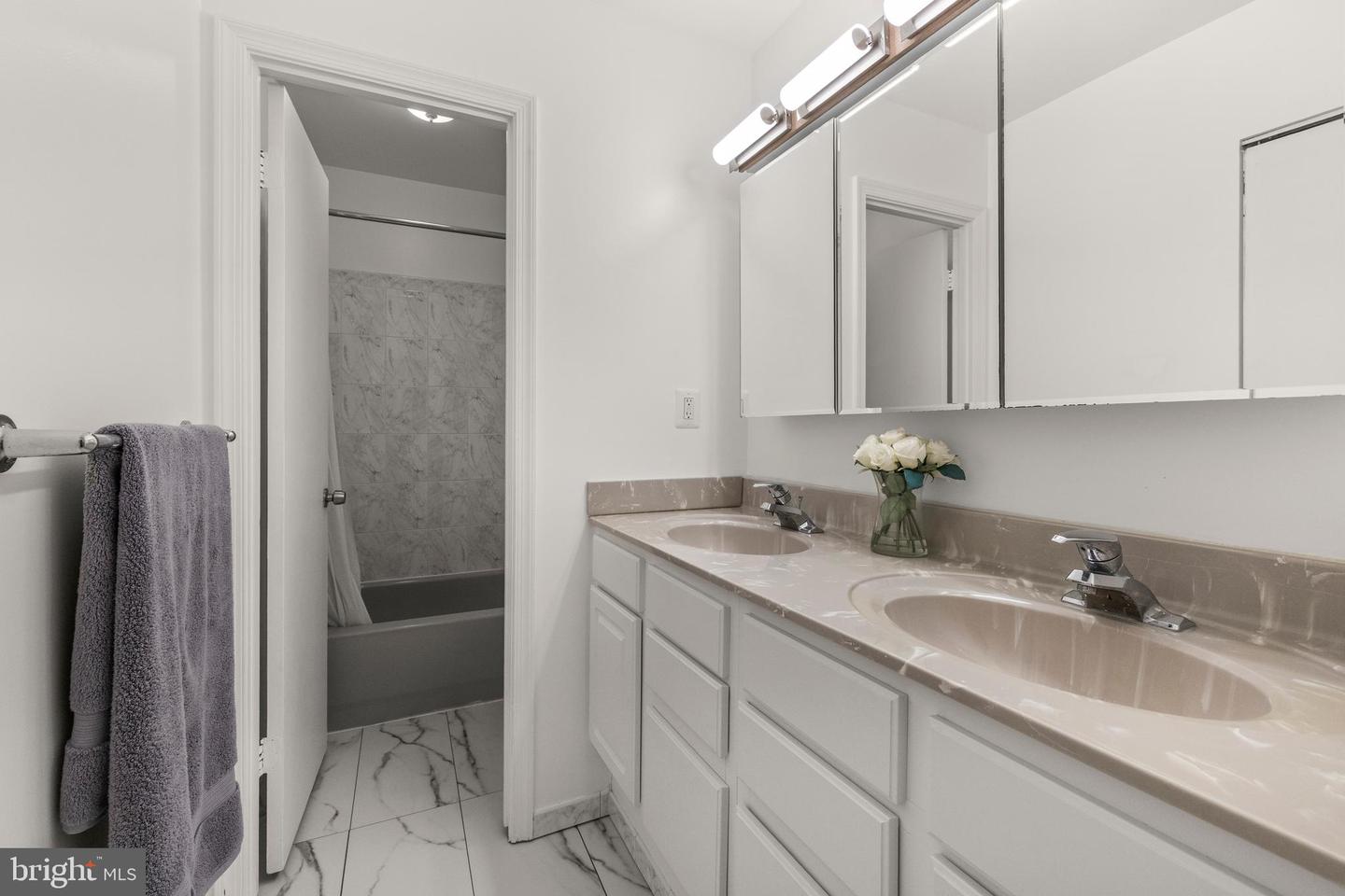 11110 SAFFOLD WAY, RESTON, Virginia 20190, 5 Bedrooms Bedrooms, ,3 BathroomsBathrooms,Residential,For sale,11110 SAFFOLD WAY,VAFX2278550 MLS # VAFX2278550 11110 SAFFOLD WAY, RESTON, Virginia 20190, 5 Bedrooms Bedrooms, ,3 BathroomsBathrooms,Residential,For sale,11110 SAFFOLD WAY,VAFX2278550 MLS # VAFX2278550