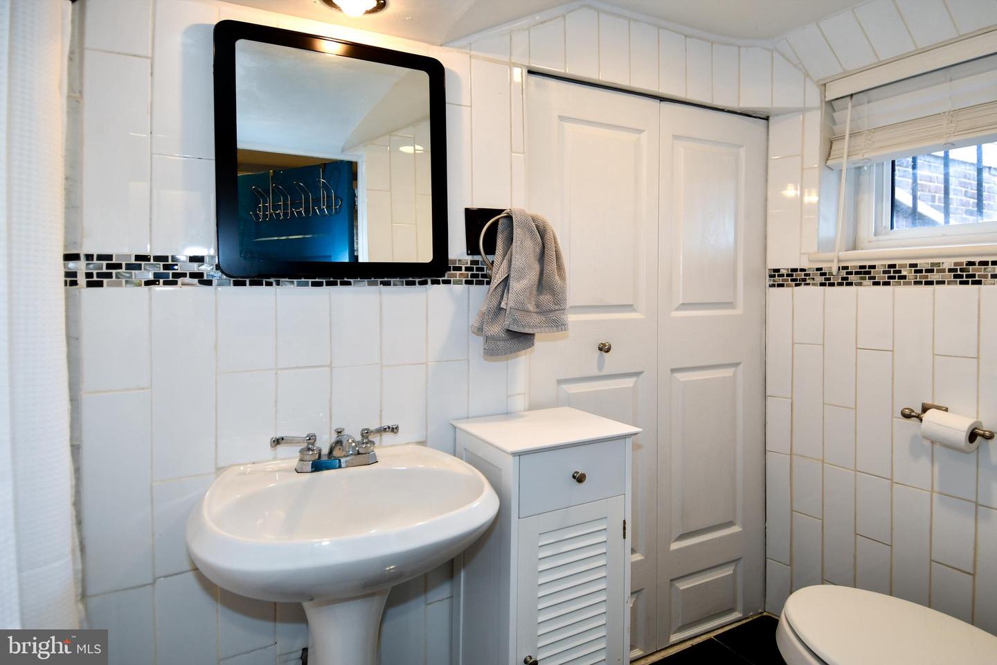 6208 SLIGO MILL RD NE, WASHINGTON, District Of Columbia 20011, 3 Bedrooms Bedrooms, 8 Rooms Rooms,2 BathroomsBathrooms,Residential,For sale,6208 SLIGO MILL RD NE,DCDC2233880 MLS # DCDC2233880