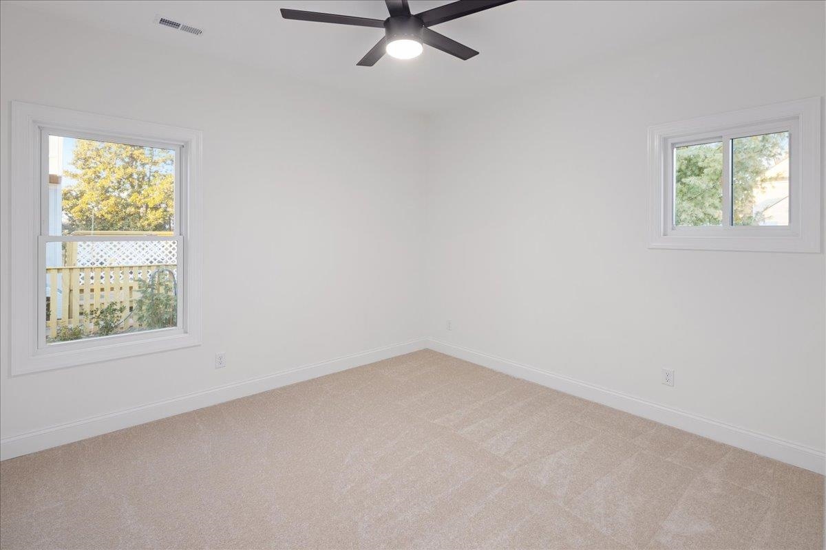 204 LEE AVE, ELKTON, Virginia 22827, 3 Bedrooms Bedrooms, ,2 BathroomsBathrooms,Residential,204 LEE AVE,672765 MLS # 672765