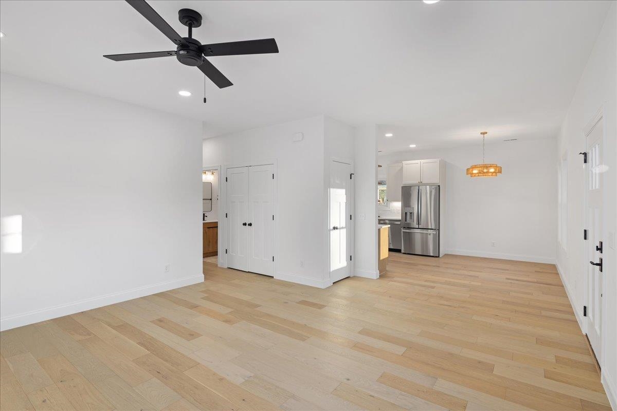 204 LEE AVE, ELKTON, Virginia 22827, 3 Bedrooms Bedrooms, ,2 BathroomsBathrooms,Residential,204 LEE AVE,672765 MLS # 672765