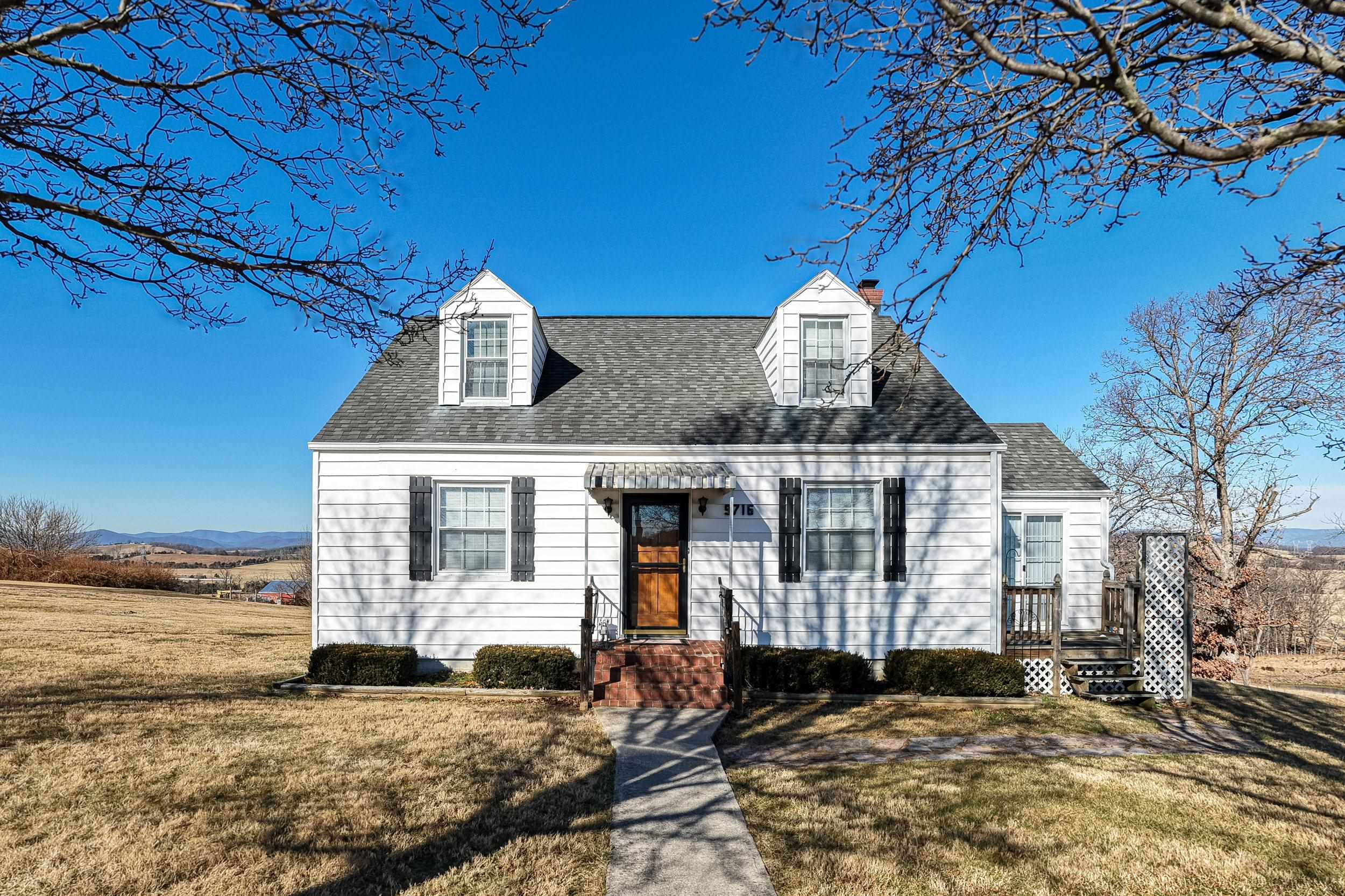 9716 CENTERVILLE RD, BRIDGEWATER, Virginia 22812, 4 Bedrooms Bedrooms, ,1 BathroomBathrooms,Residential,9716 CENTERVILLE RD,672768 MLS # 672768