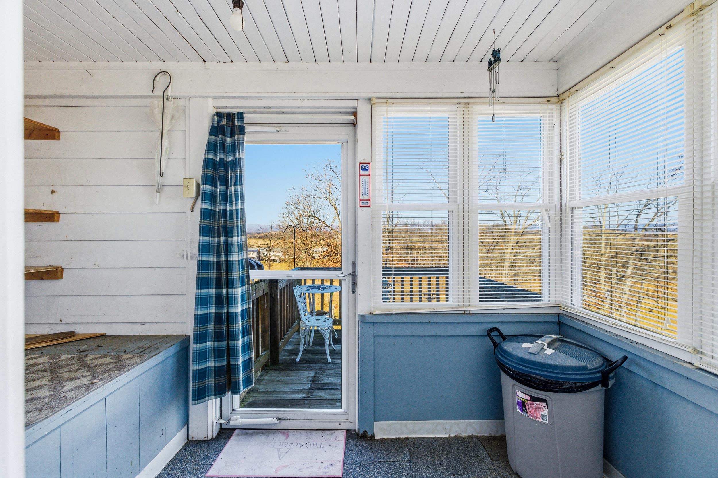 9716 CENTERVILLE RD, BRIDGEWATER, Virginia 22812, 4 Bedrooms Bedrooms, ,1 BathroomBathrooms,Residential,9716 CENTERVILLE RD,672768 MLS # 672768