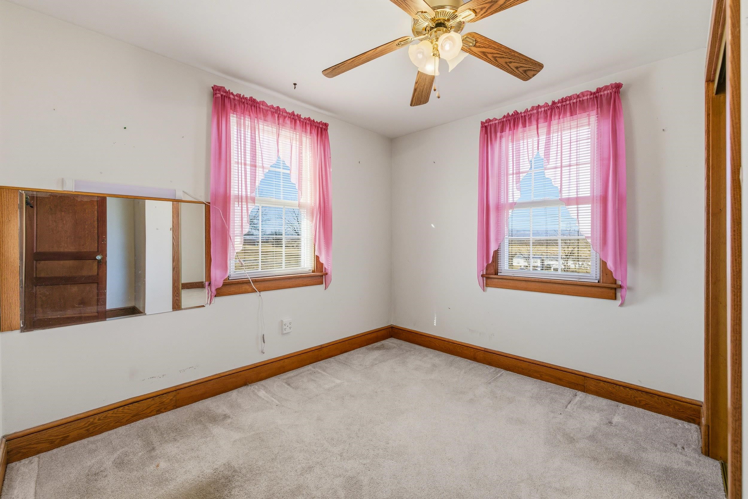 9716 CENTERVILLE RD, BRIDGEWATER, Virginia 22812, 4 Bedrooms Bedrooms, ,1 BathroomBathrooms,Residential,9716 CENTERVILLE RD,672768 MLS # 672768