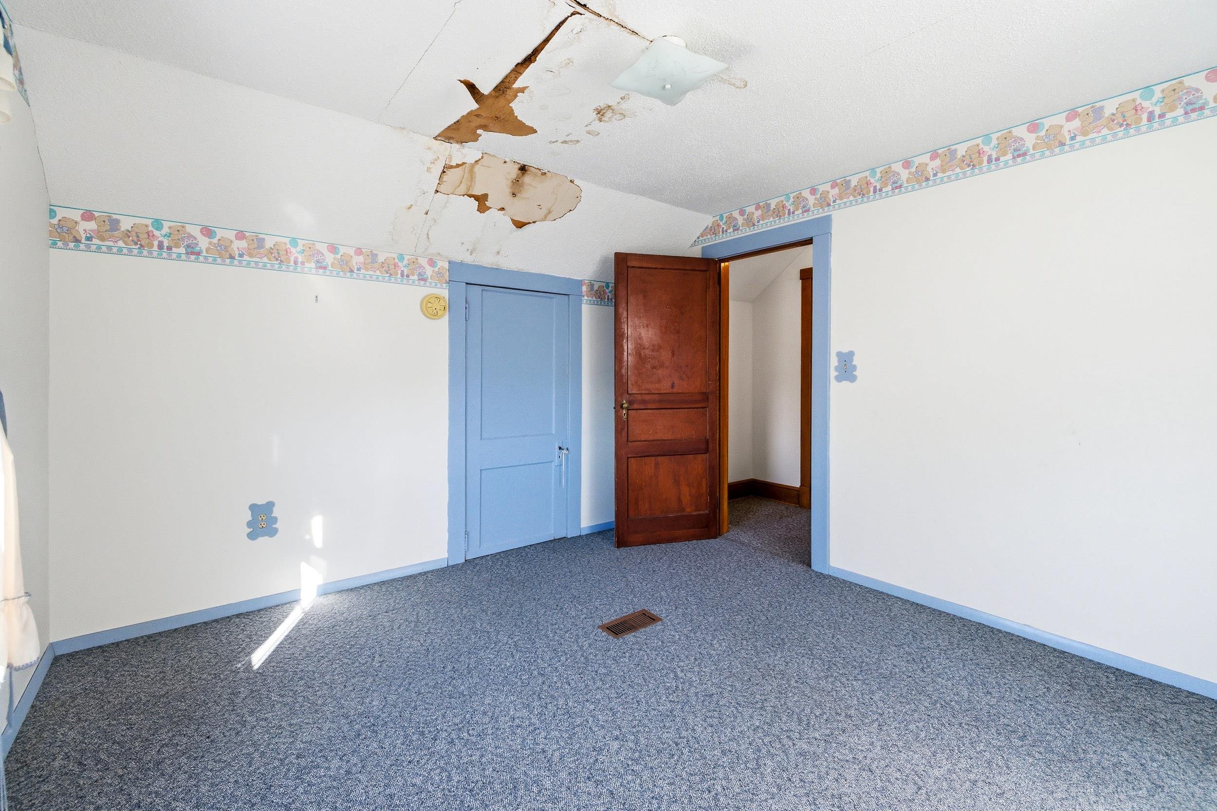 9716 CENTERVILLE RD, BRIDGEWATER, Virginia 22812, 4 Bedrooms Bedrooms, ,1 BathroomBathrooms,Residential,9716 CENTERVILLE RD,672768 MLS # 672768