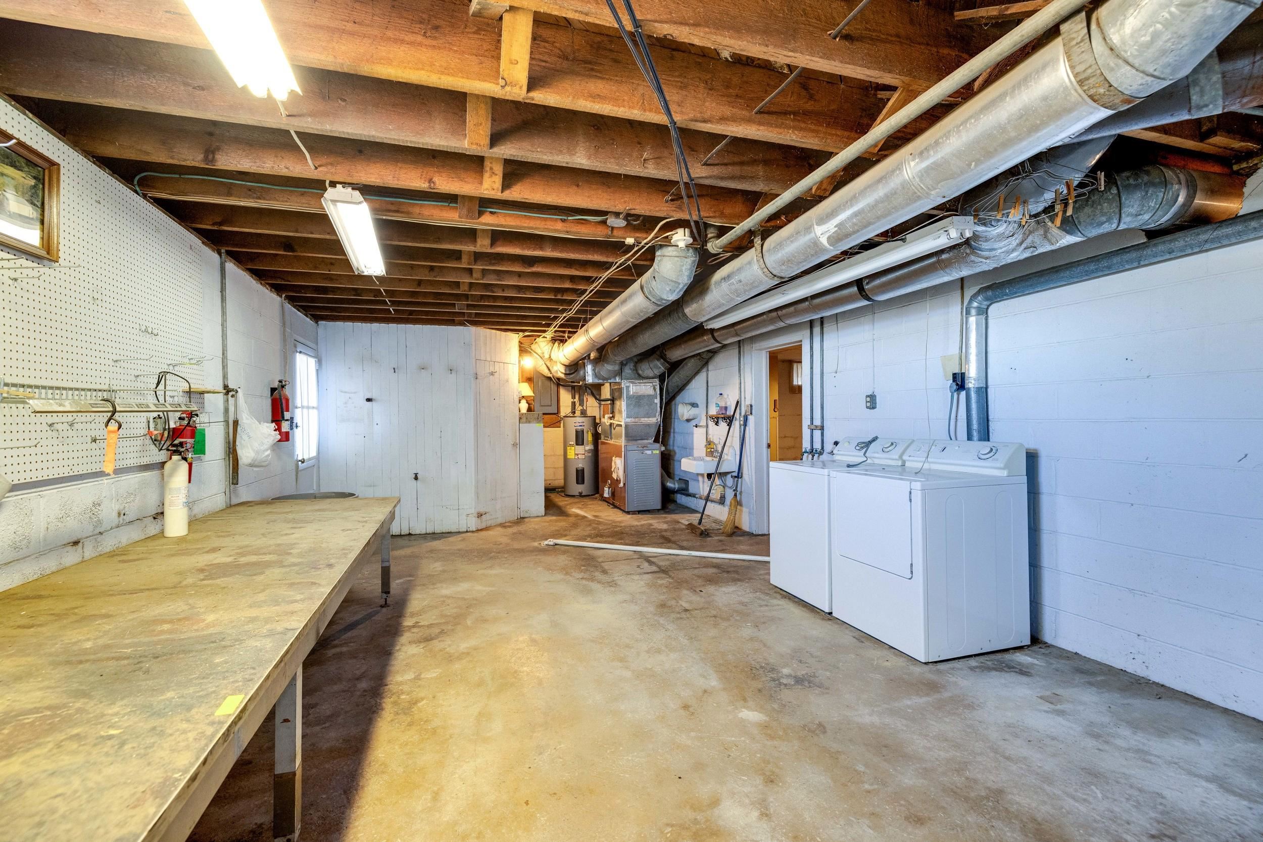 9716 CENTERVILLE RD, BRIDGEWATER, Virginia 22812, 4 Bedrooms Bedrooms, ,1 BathroomBathrooms,Residential,9716 CENTERVILLE RD,672768 MLS # 672768