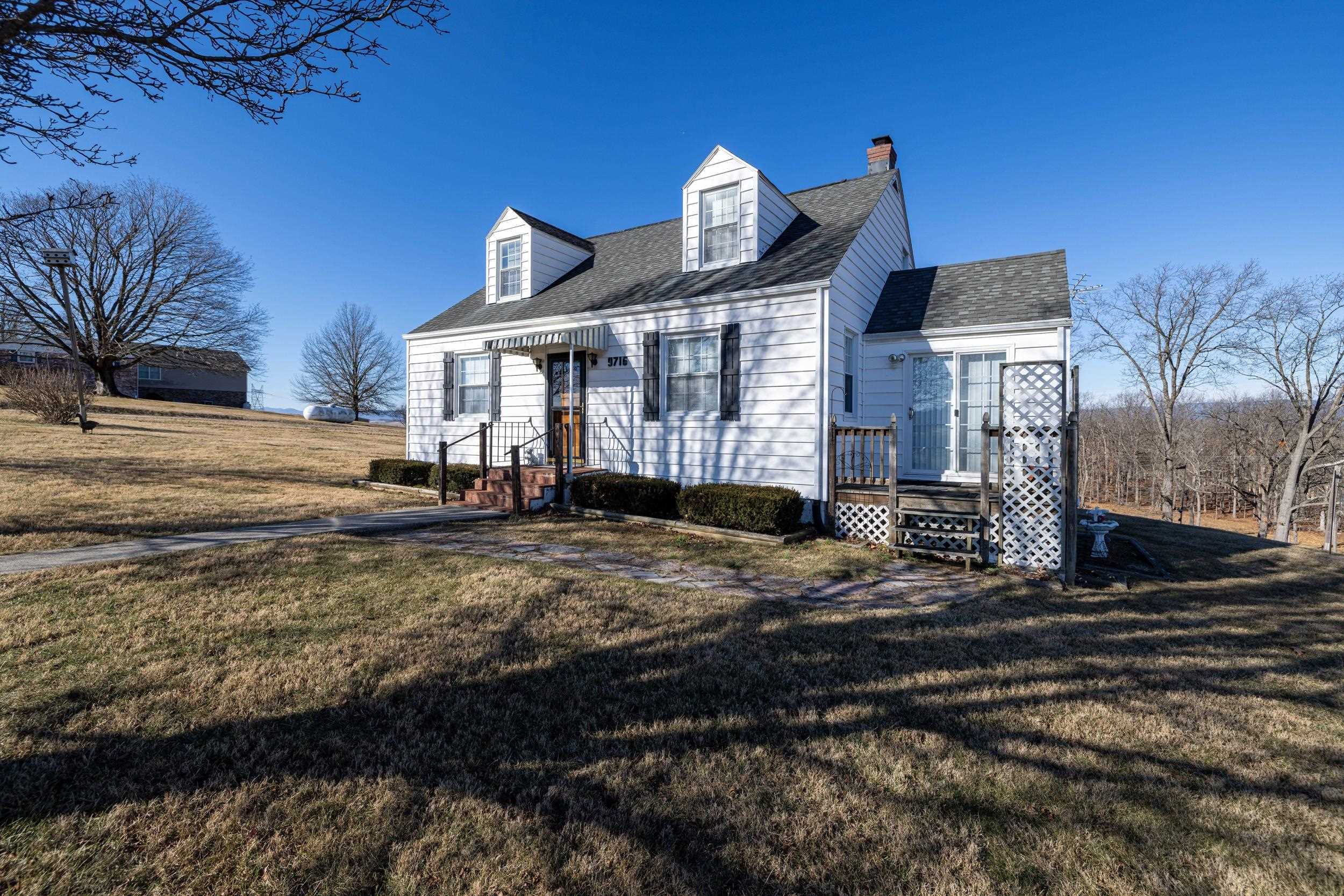 9716 CENTERVILLE RD, BRIDGEWATER, Virginia 22812, 4 Bedrooms Bedrooms, ,1 BathroomBathrooms,Residential,9716 CENTERVILLE RD,672768 MLS # 672768