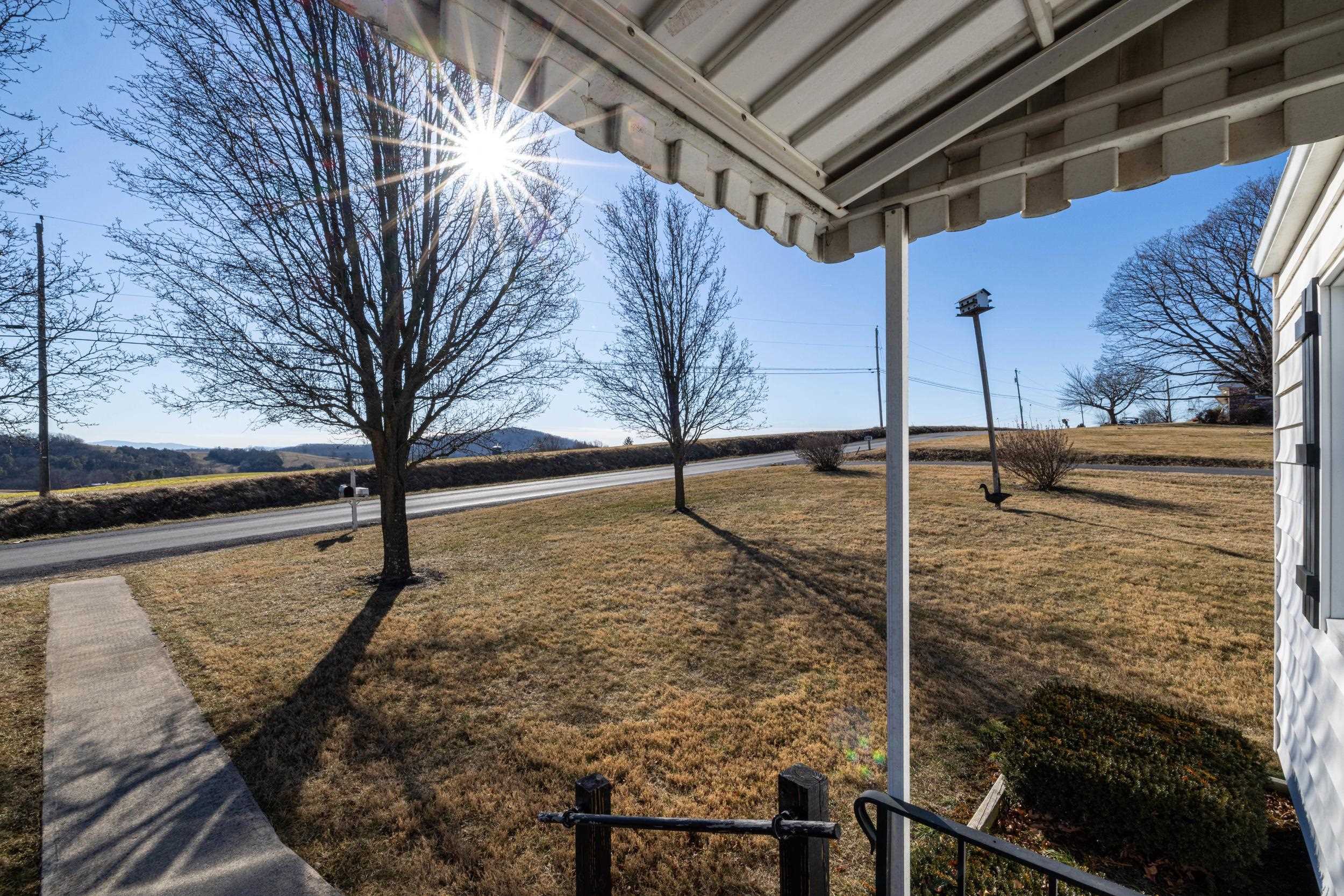 9716 CENTERVILLE RD, BRIDGEWATER, Virginia 22812, 4 Bedrooms Bedrooms, ,1 BathroomBathrooms,Residential,9716 CENTERVILLE RD,672768 MLS # 672768