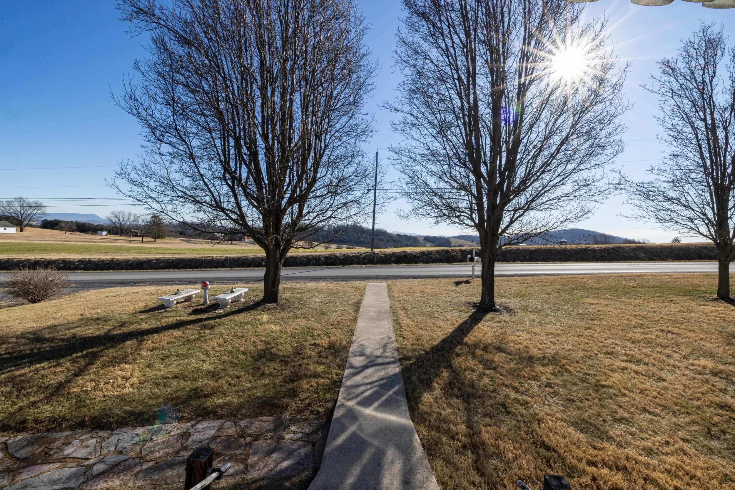 9716 CENTERVILLE RD, BRIDGEWATER, Virginia 22812, 4 Bedrooms Bedrooms, ,1 BathroomBathrooms,Residential,9716 CENTERVILLE RD,672768 MLS # 672768