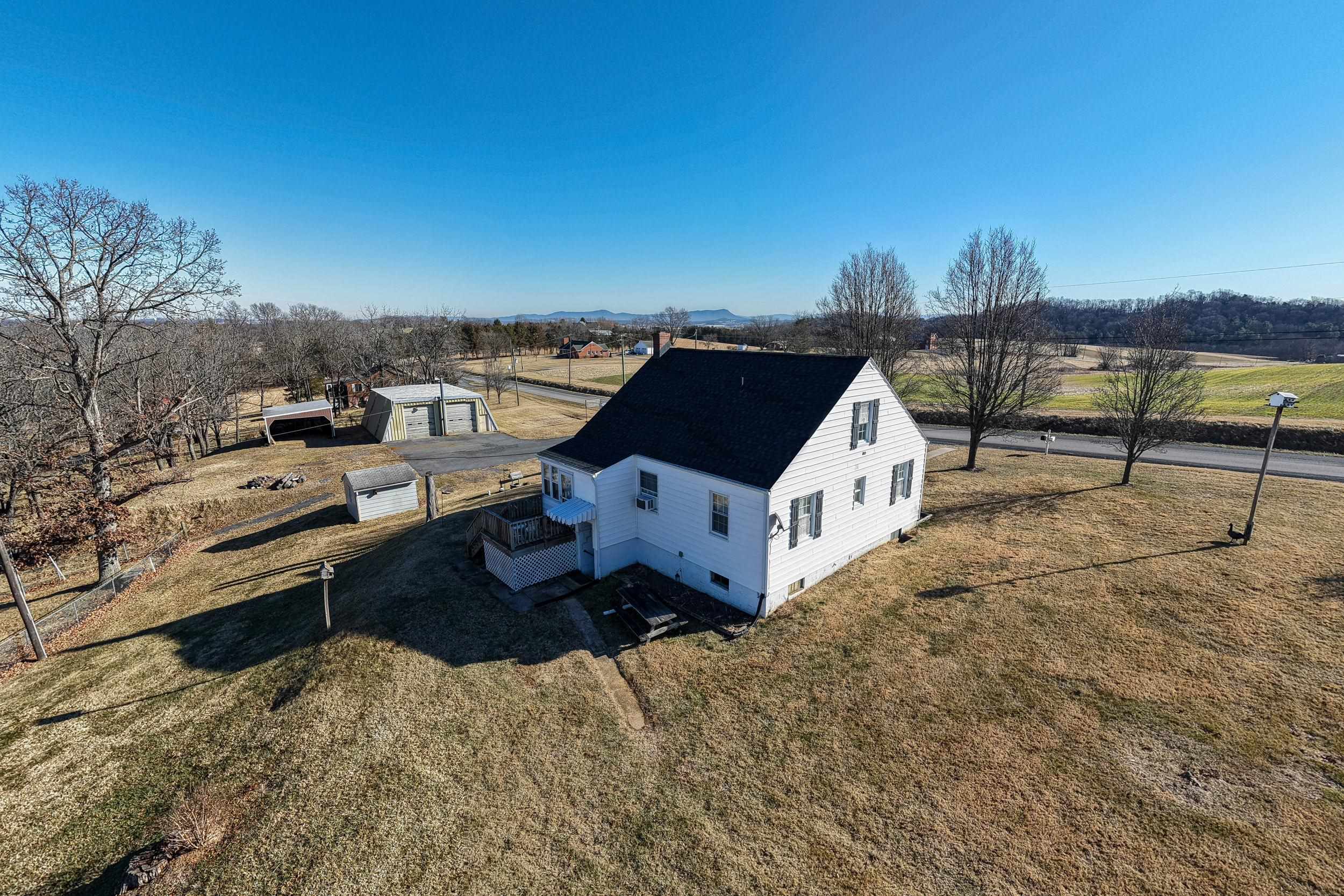 9716 CENTERVILLE RD, BRIDGEWATER, Virginia 22812, 4 Bedrooms Bedrooms, ,1 BathroomBathrooms,Residential,9716 CENTERVILLE RD,672768 MLS # 672768