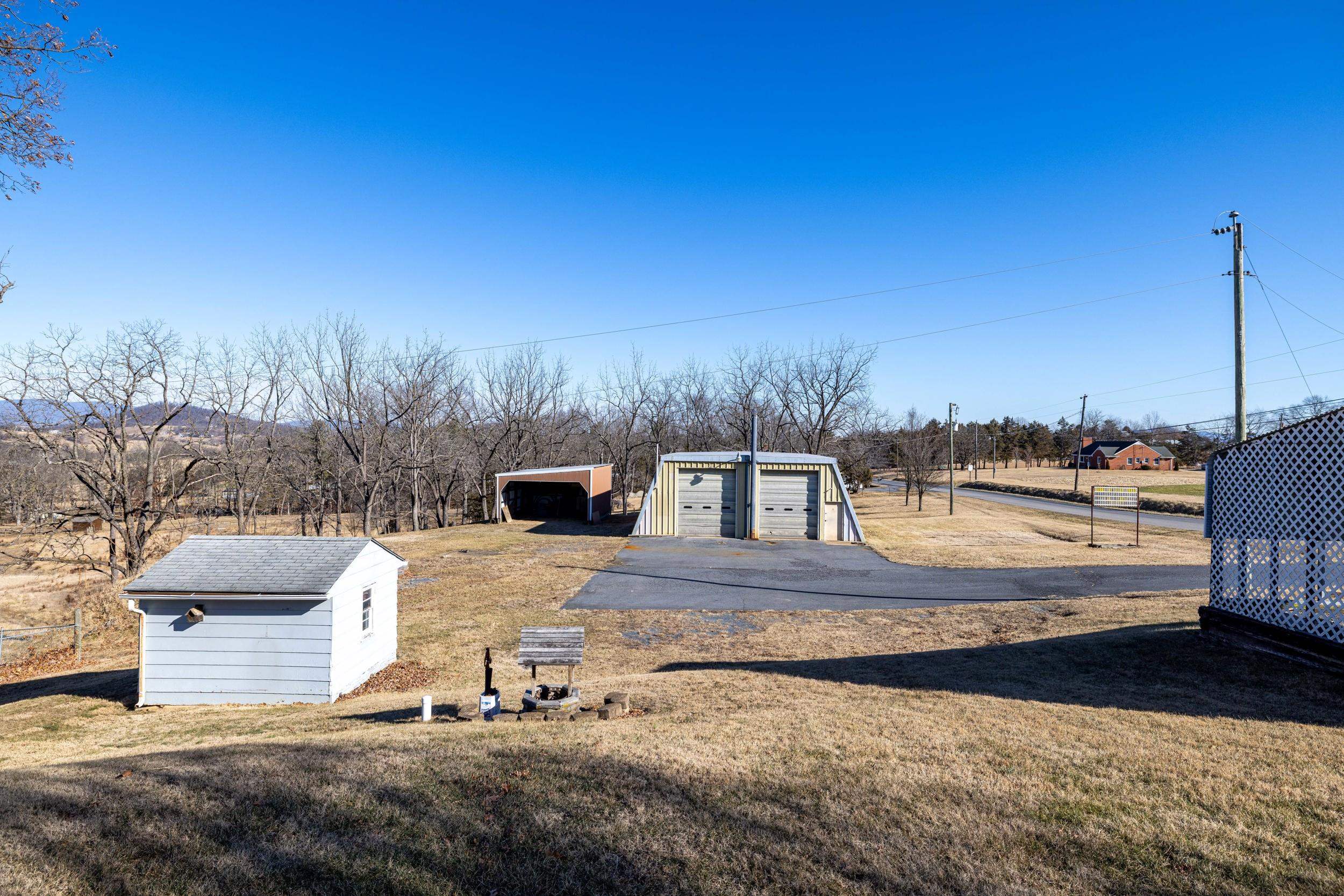 9716 CENTERVILLE RD, BRIDGEWATER, Virginia 22812, 4 Bedrooms Bedrooms, ,1 BathroomBathrooms,Residential,9716 CENTERVILLE RD,672768 MLS # 672768