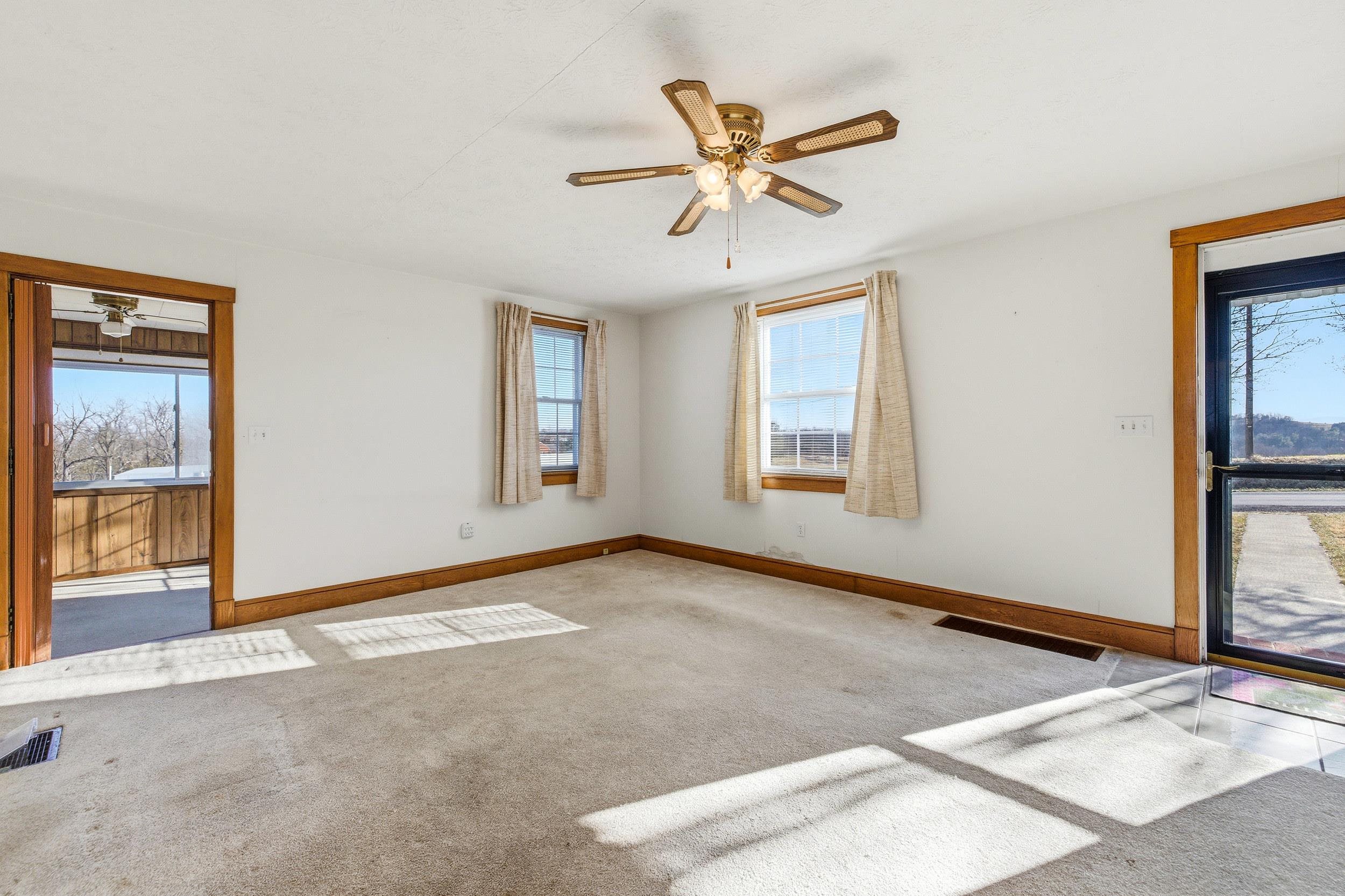 9716 CENTERVILLE RD, BRIDGEWATER, Virginia 22812, 4 Bedrooms Bedrooms, ,1 BathroomBathrooms,Residential,9716 CENTERVILLE RD,672768 MLS # 672768