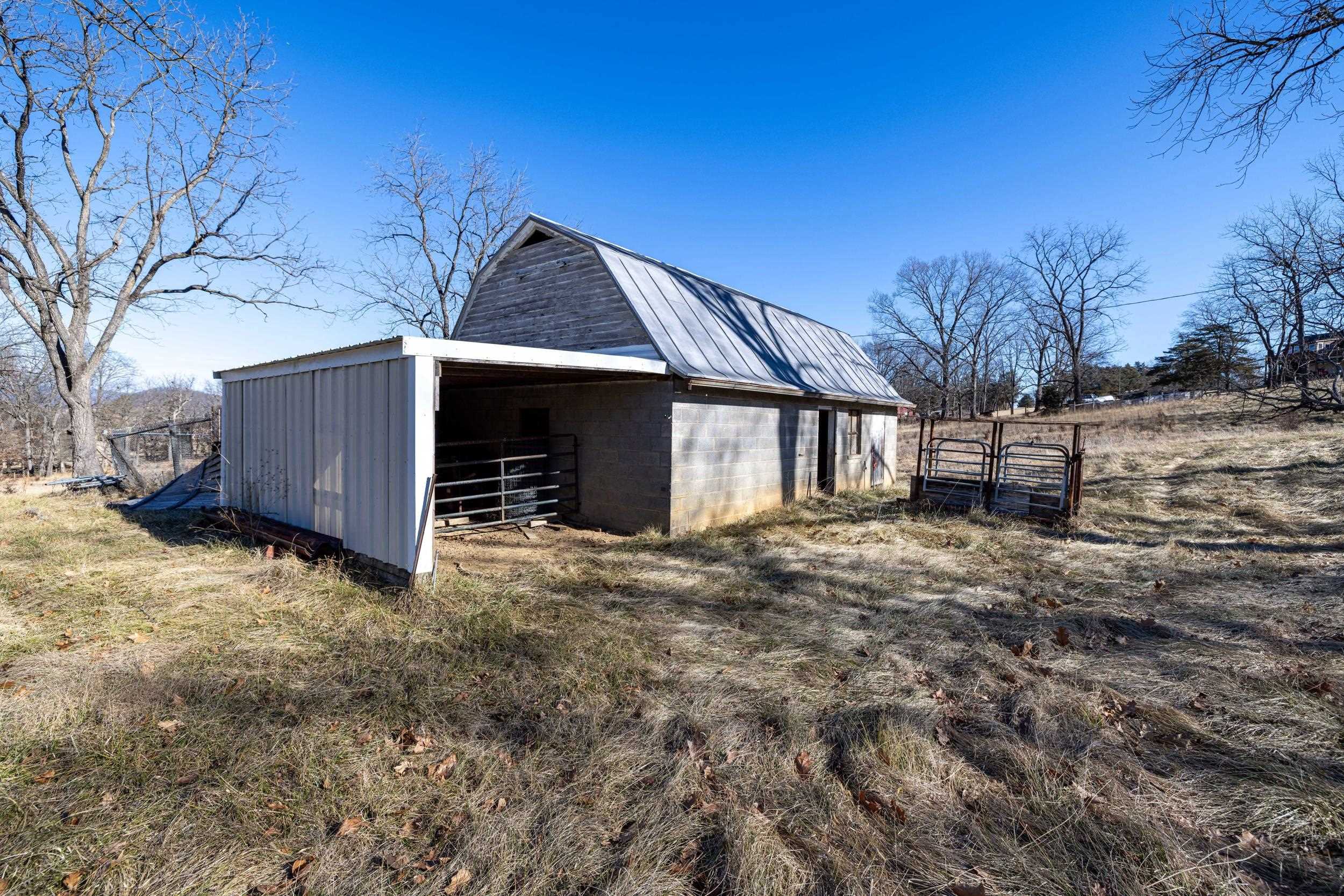 9716 CENTERVILLE RD, BRIDGEWATER, Virginia 22812, 4 Bedrooms Bedrooms, ,1 BathroomBathrooms,Residential,9716 CENTERVILLE RD,672768 MLS # 672768